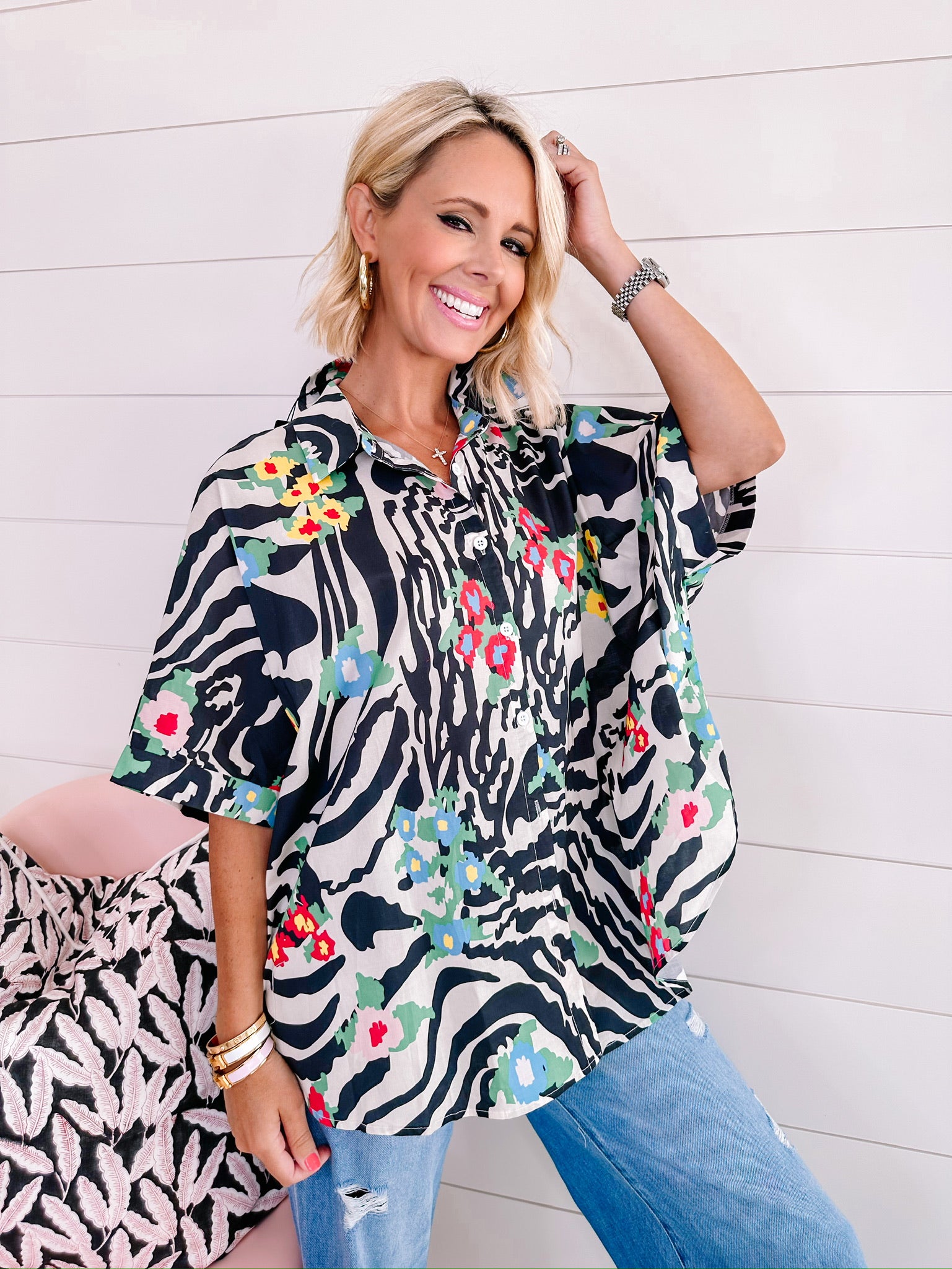 ZIG THE FLORAL ZEBRA BUTTON UP TOP