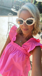 SHE'S AN ICON SCALLOP SUNGLASSES