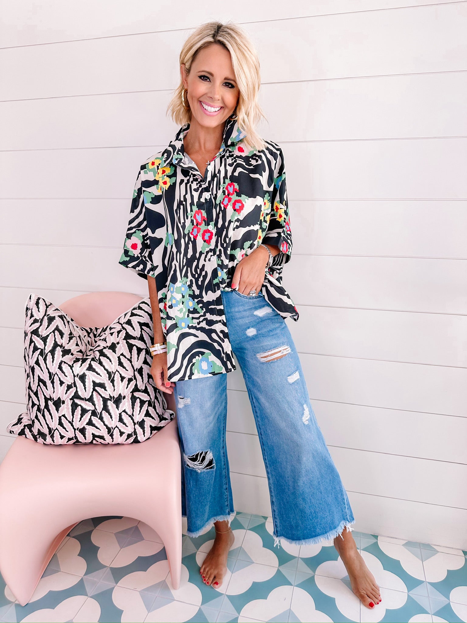 ZIG THE FLORAL ZEBRA BUTTON UP TOP