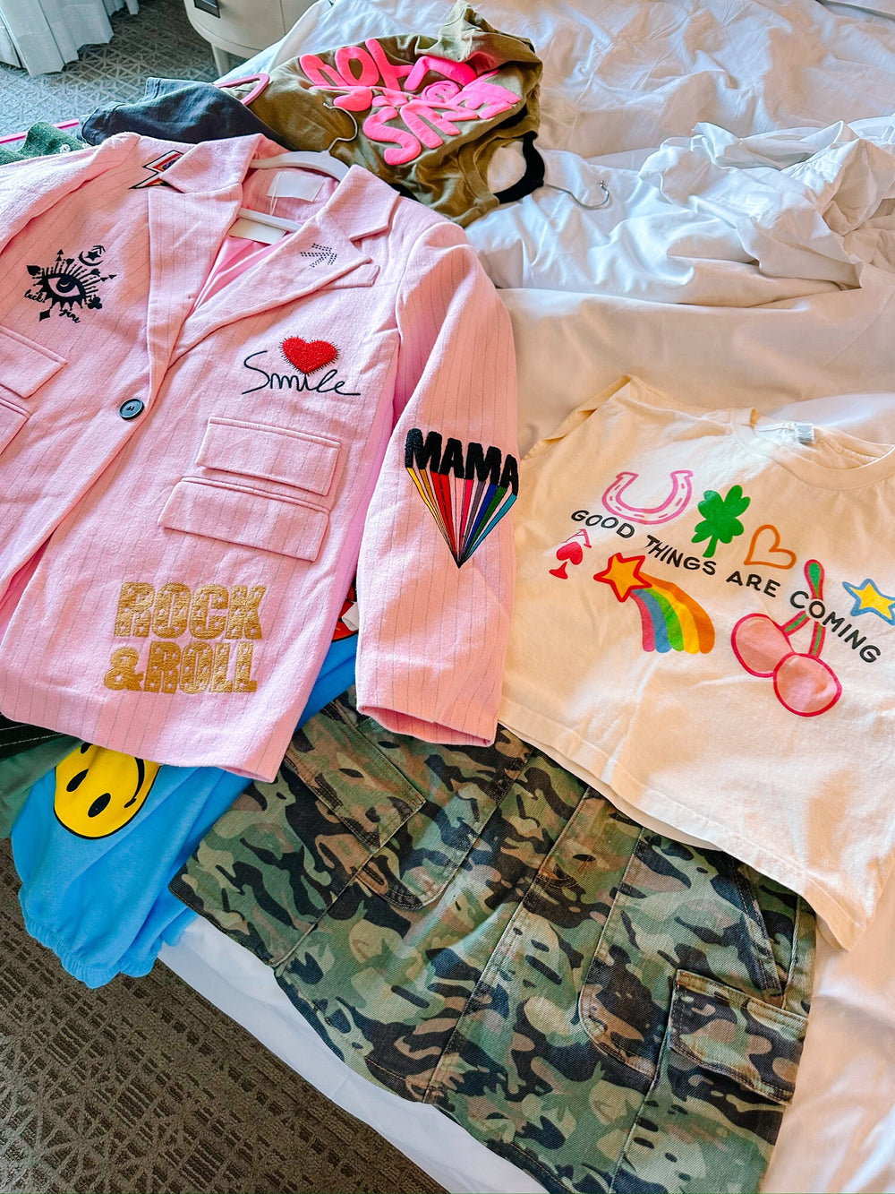 GOOD THINGS ARE COMING MUSCLE TEE - WHITE