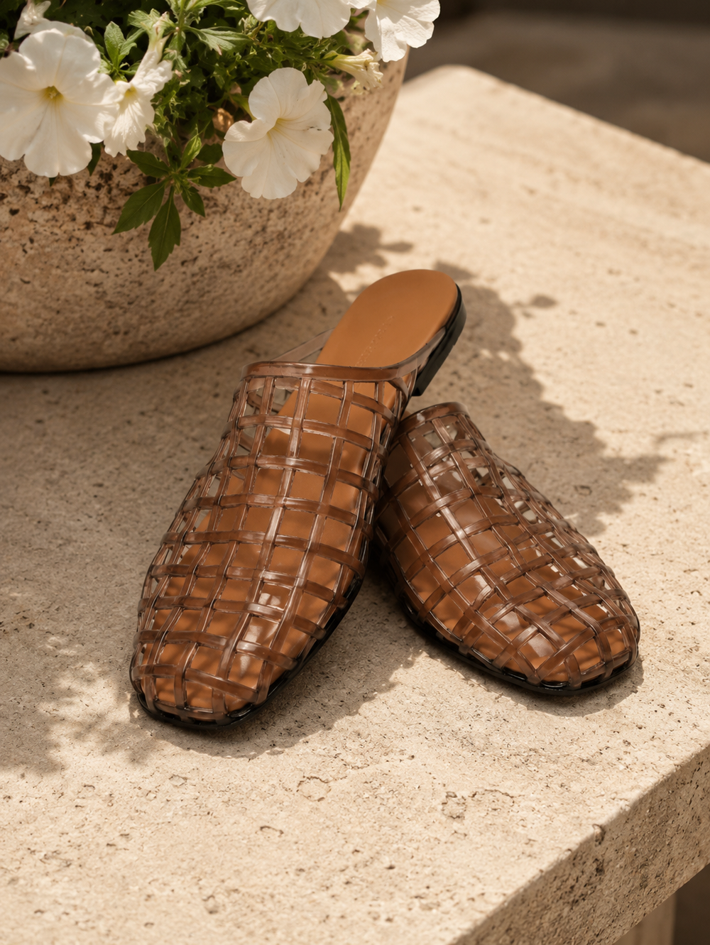 GINA JELLY BASKET MULE SANDAL - BROWN