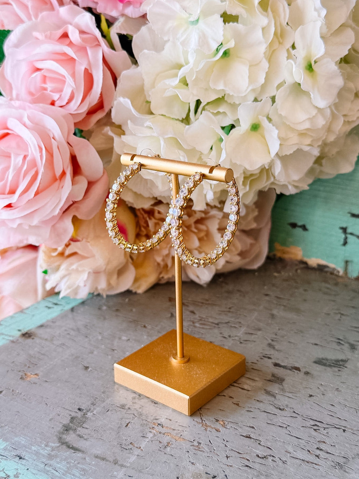 CRYSTAL LUXE HOOP - GOLD