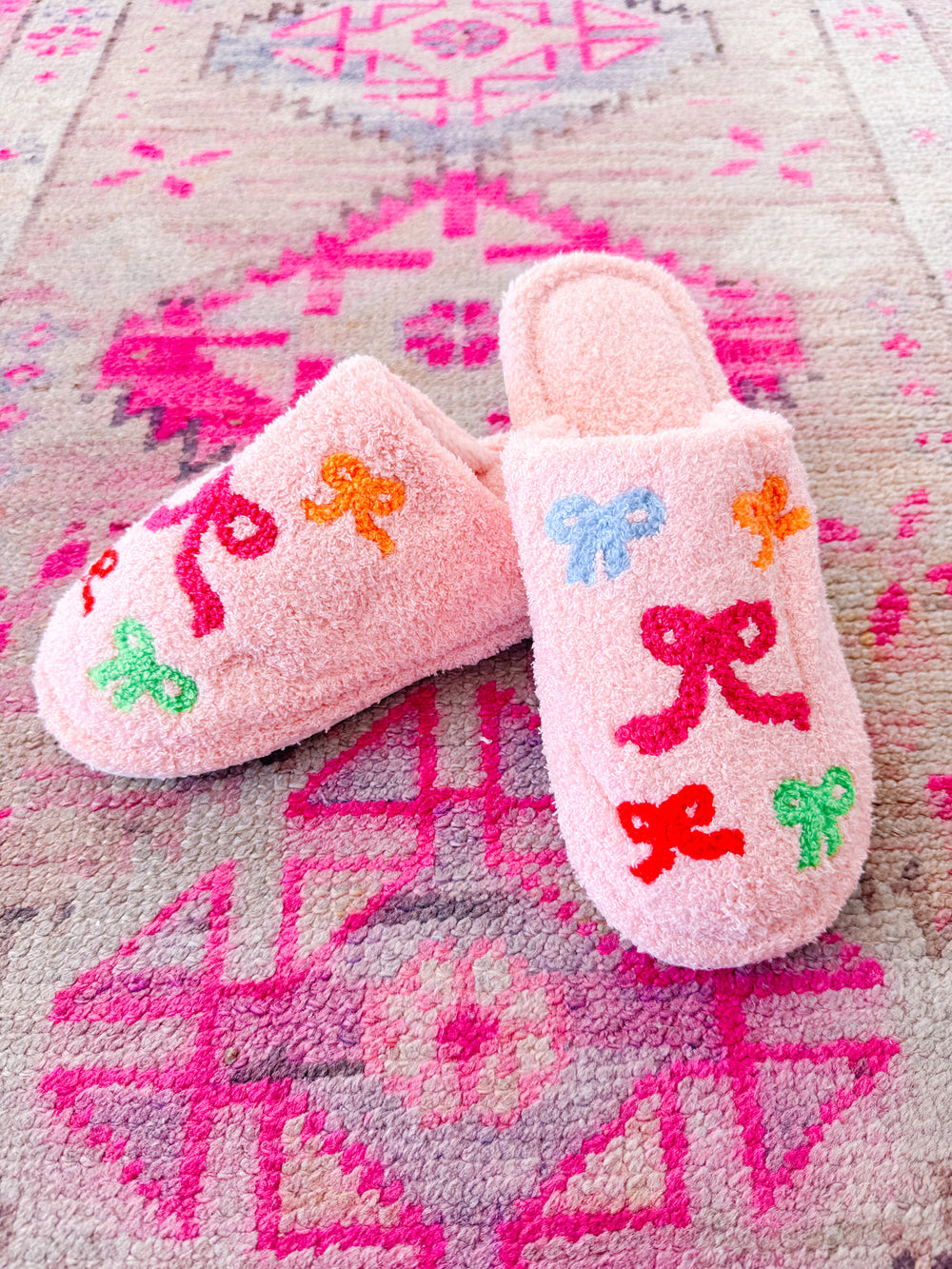 BOWS ALL OVER SLIPPERS - PINK