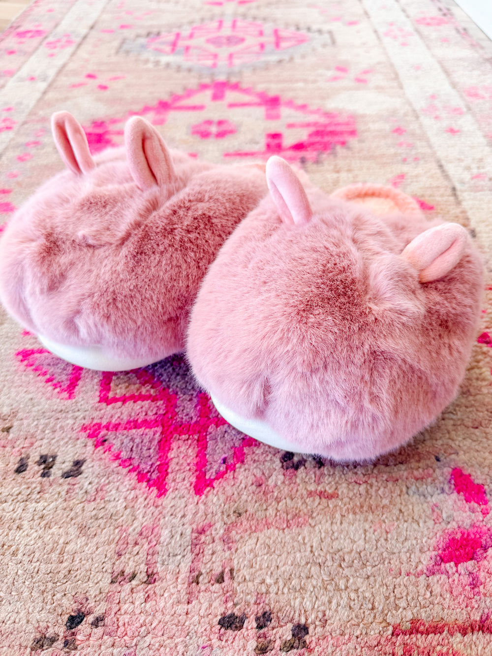 FUZZY FRIEND EAR SLIPPERS - MAUVE PINK