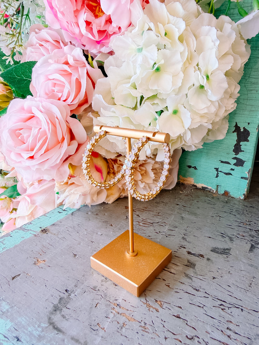 CRYSTAL LUXE HOOP - GOLD