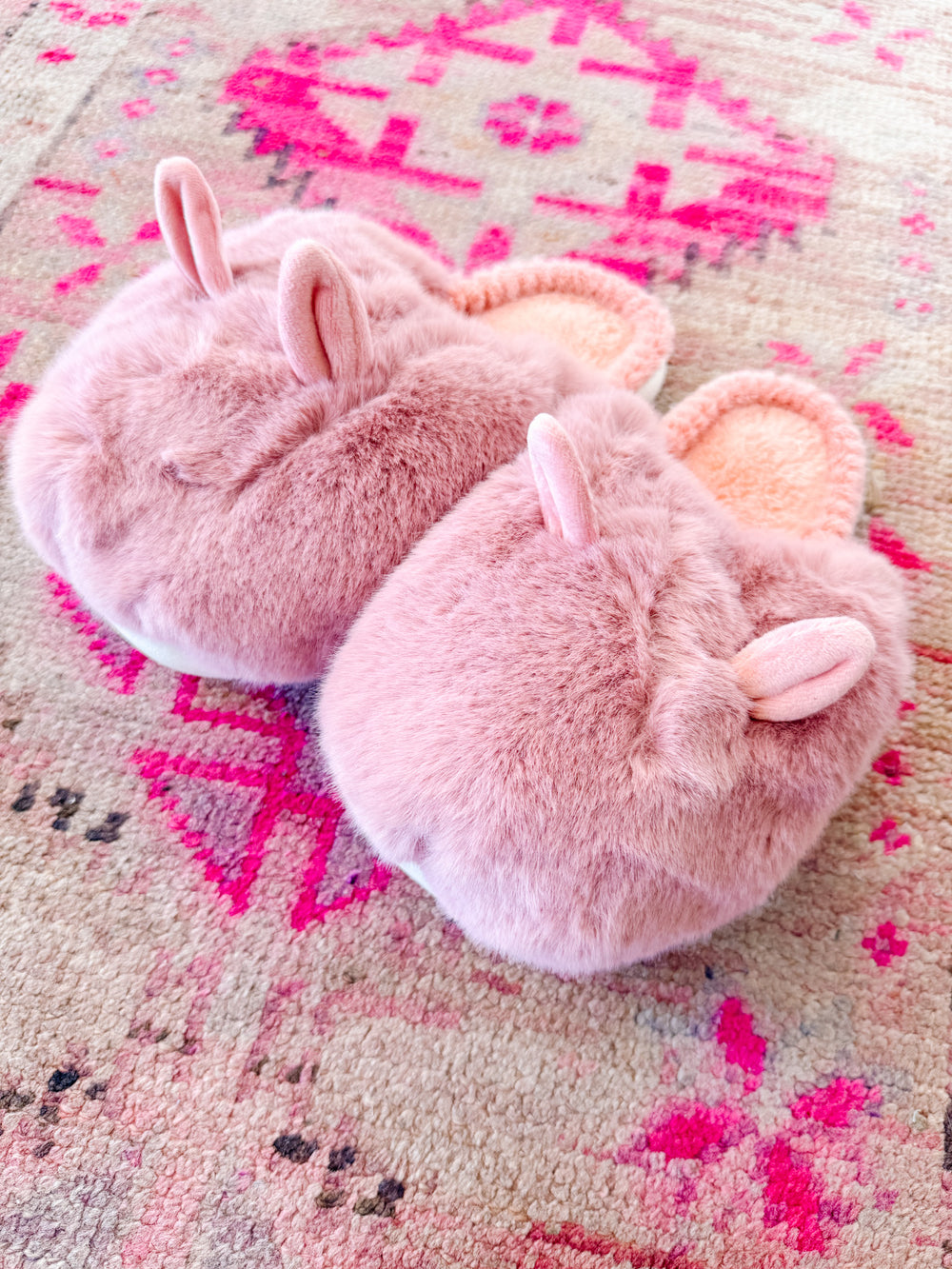 FUZZY FRIEND EAR SLIPPERS - MAUVE PINK