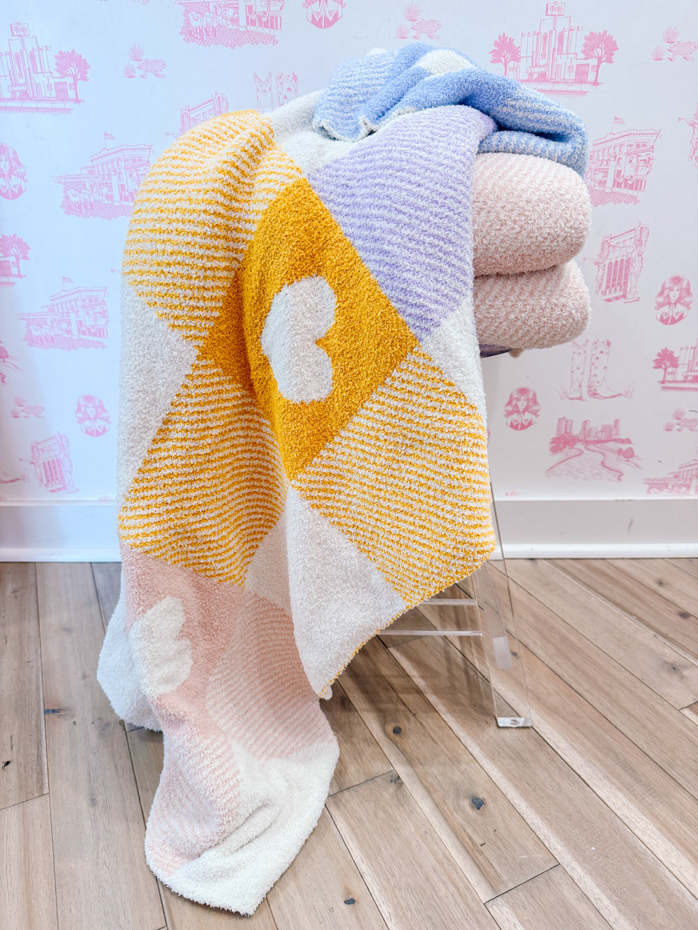 GINGHAM HEARTS THROW BLANKET 50x60