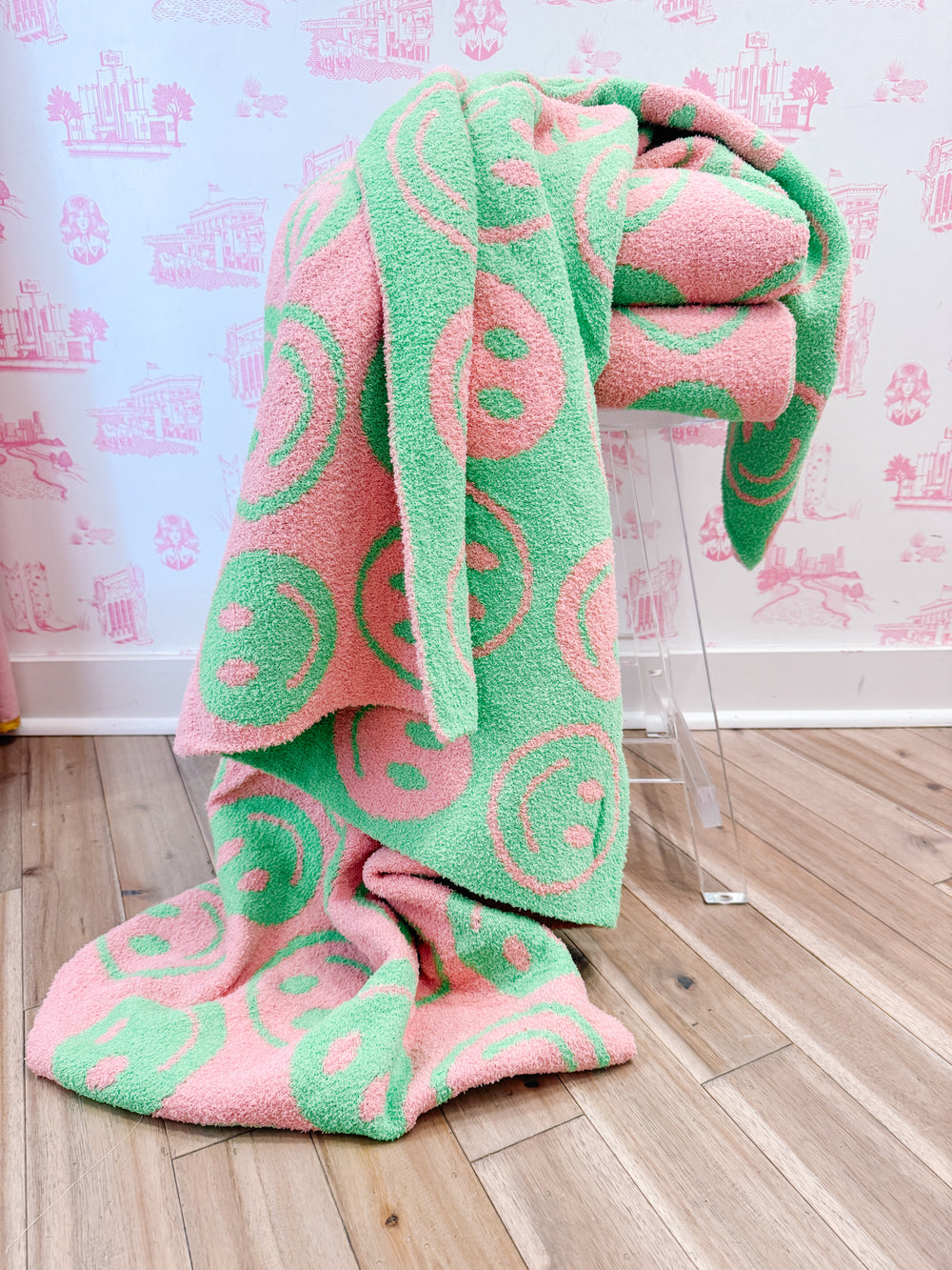 HAPPY FACE THROW BLANKET 50x60 - NEON GREEN/PINK