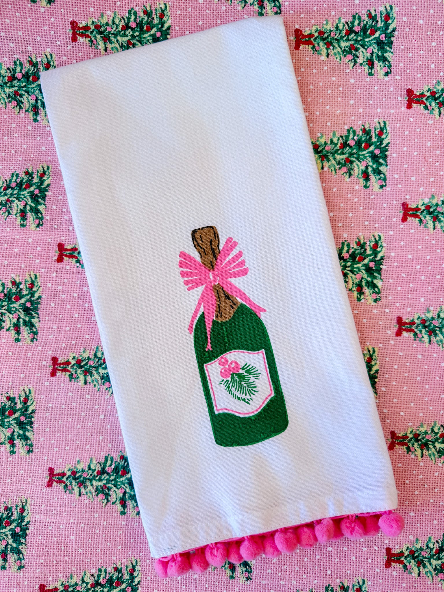 MISTLETOE BUBBLY HAND TOWEL