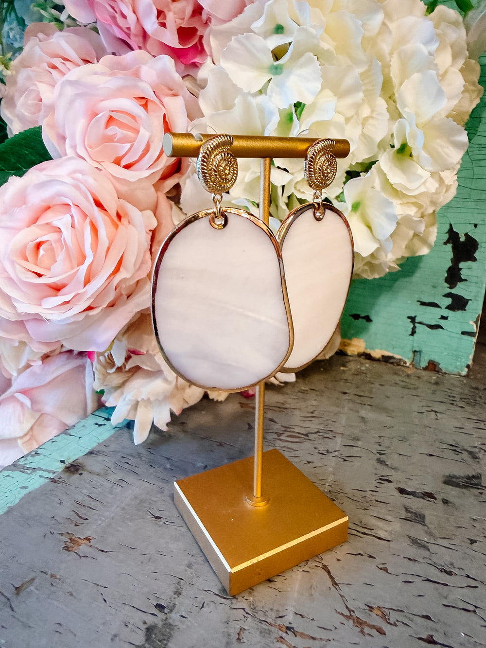 SHELLY PEARL DROP EARRINGS