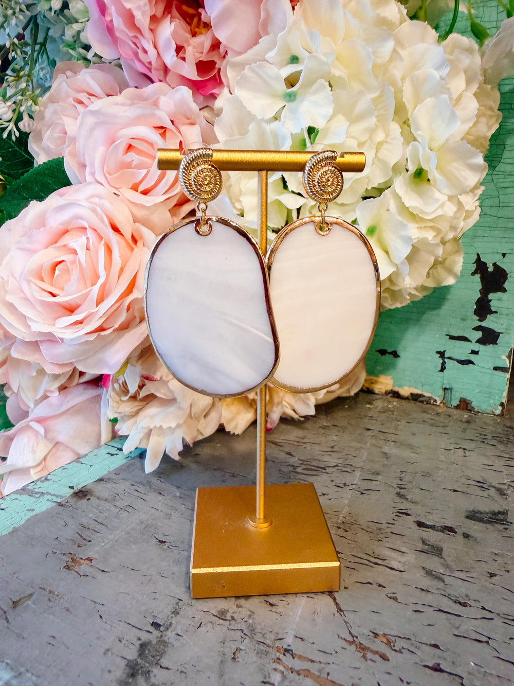 SHELLY PEARL DROP EARRINGS