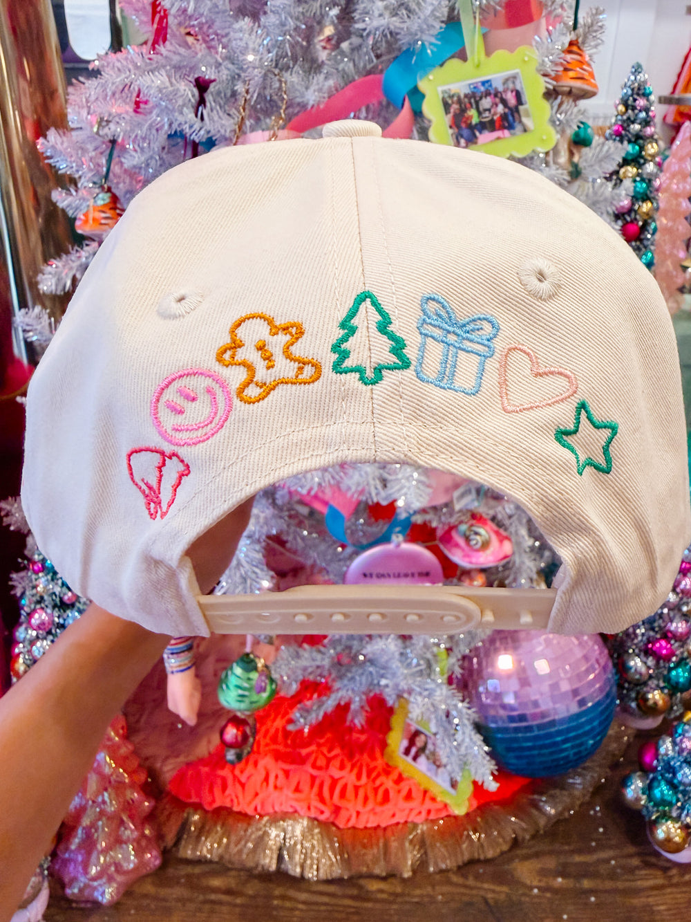 SO VERY VERY MERRY PATTERN PLAY CANVAS TRUCKER HAT