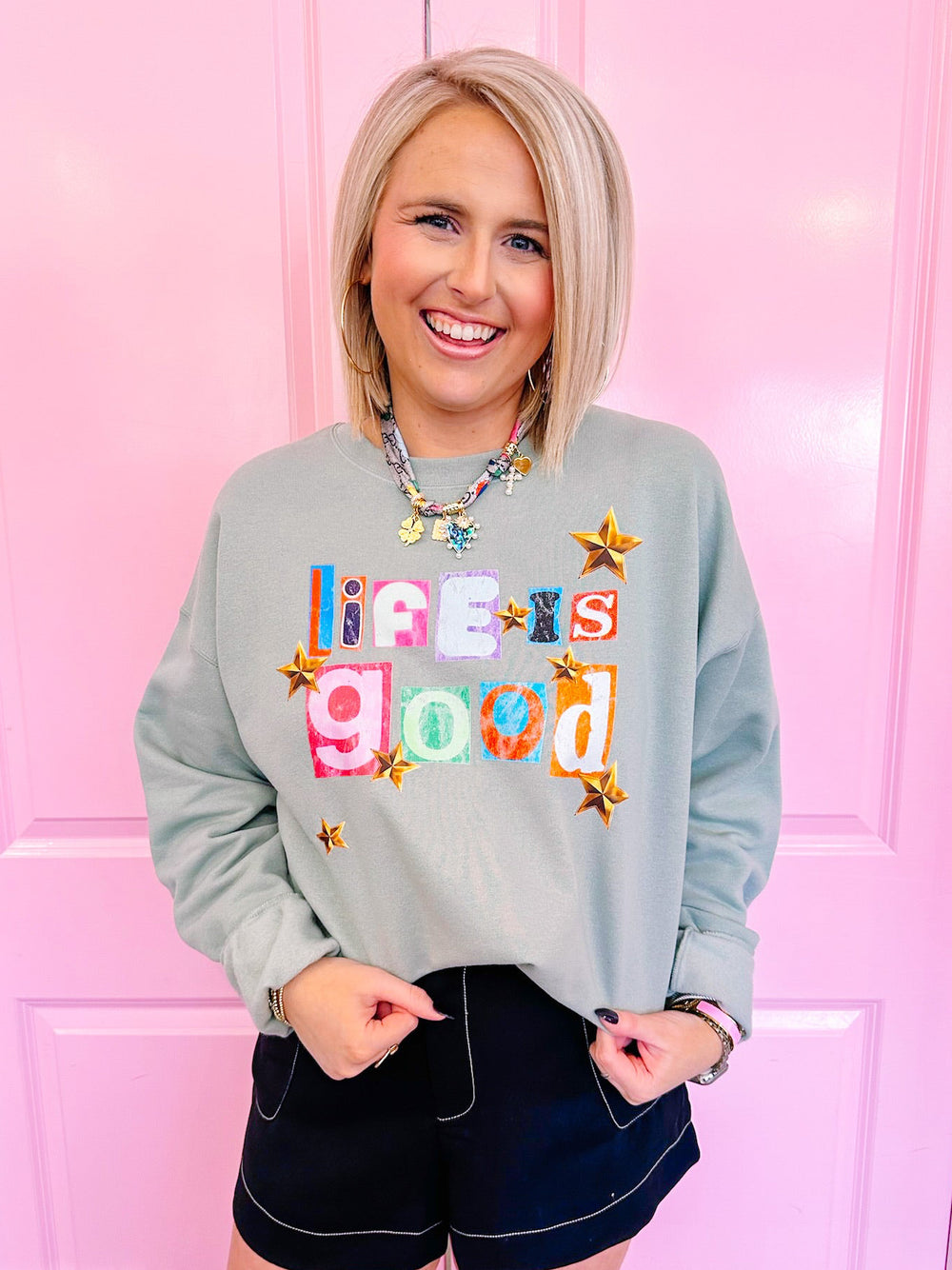 LIFE IS GOOD SWEATSHIRT - SAGE GREEN