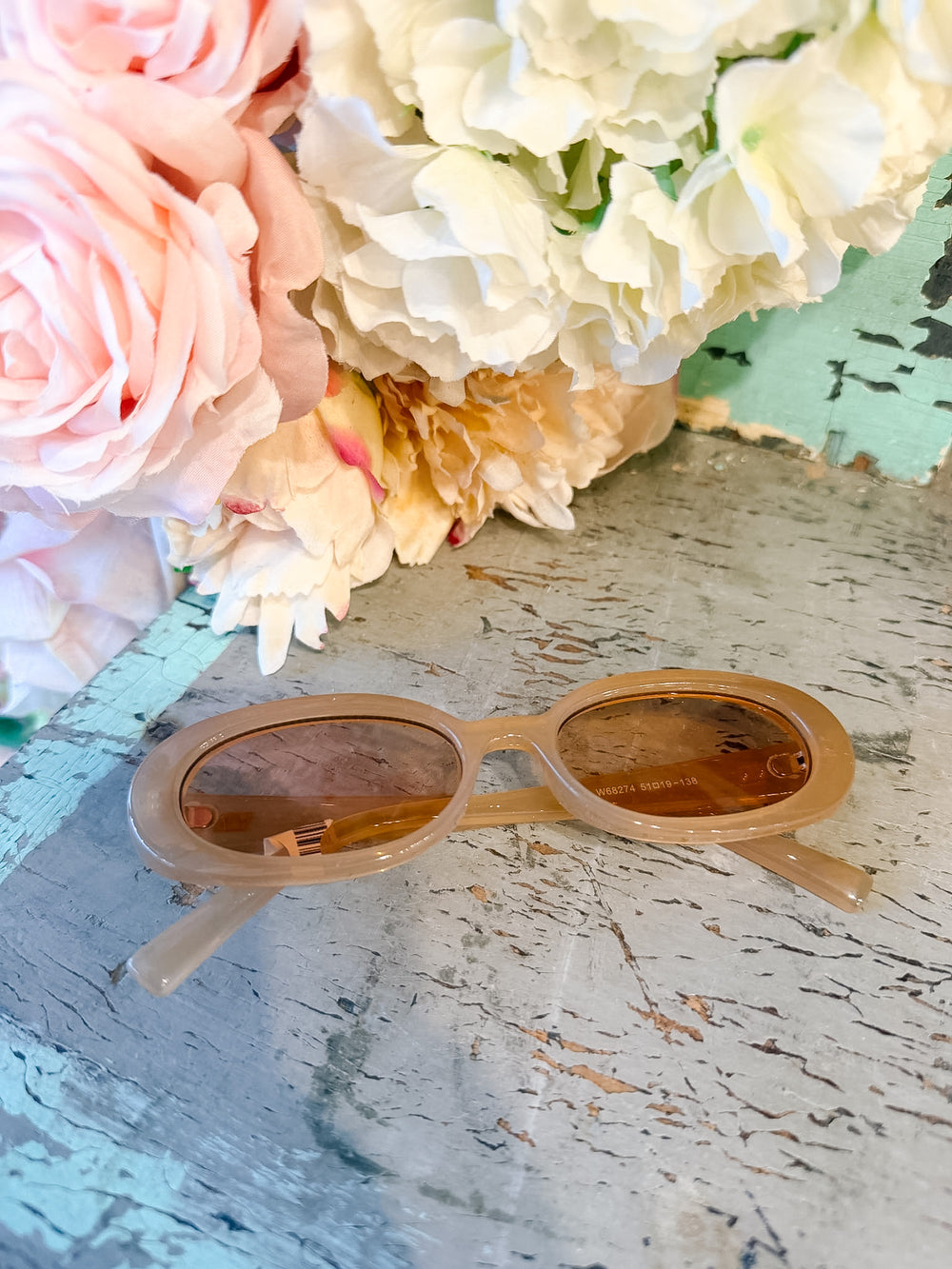 MAXINE OVAL SUNGLASSES