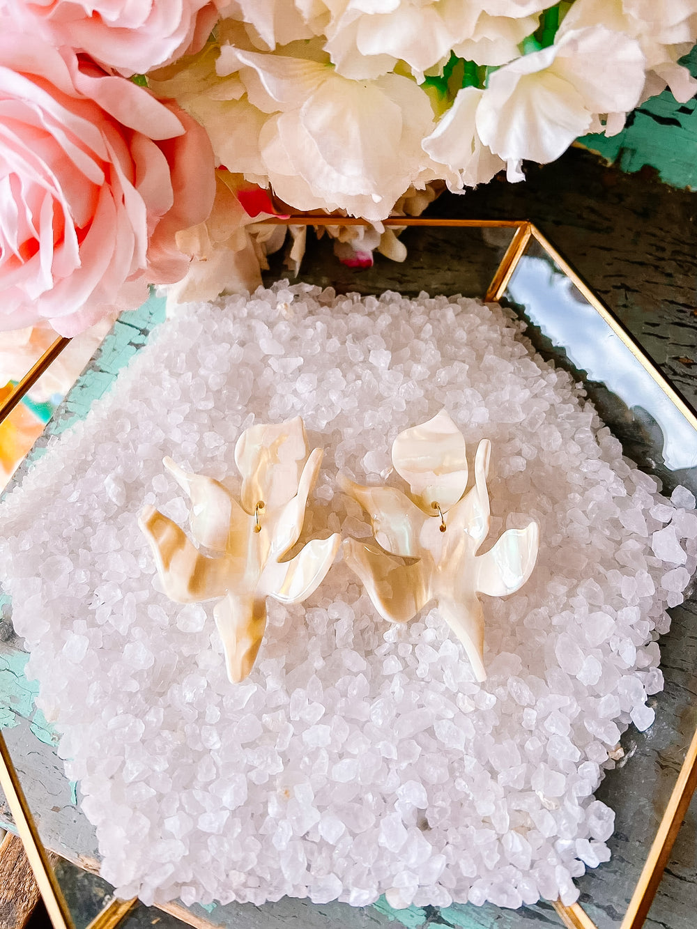 FLORA EARRINGS - CHAMPAGNE SPARKLE