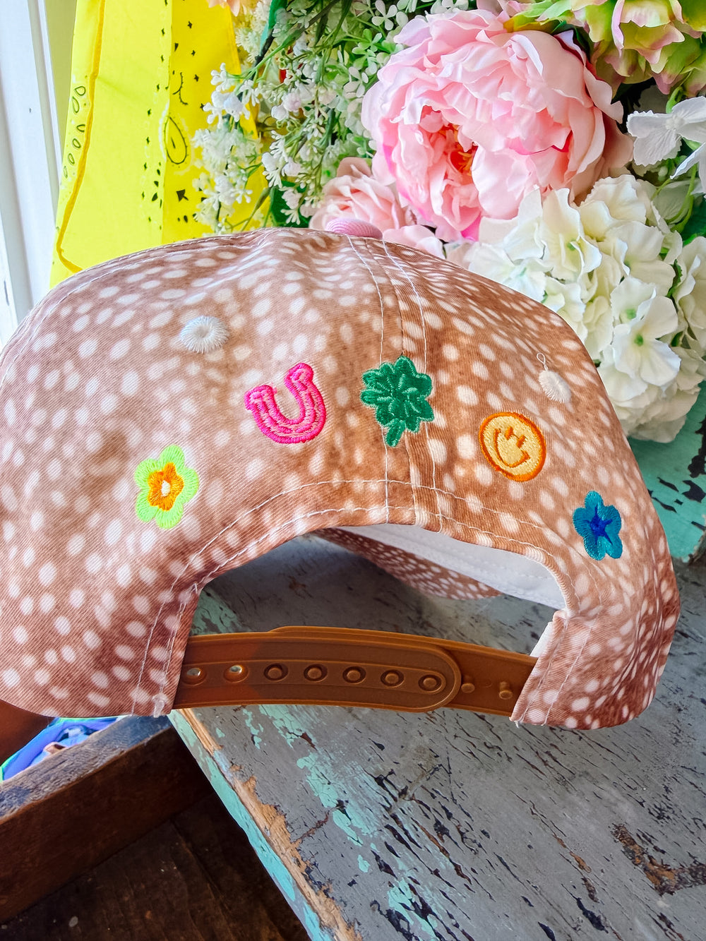 MAKE IT A GOOD DAY FAWN CANVAS TRUCKER HAT