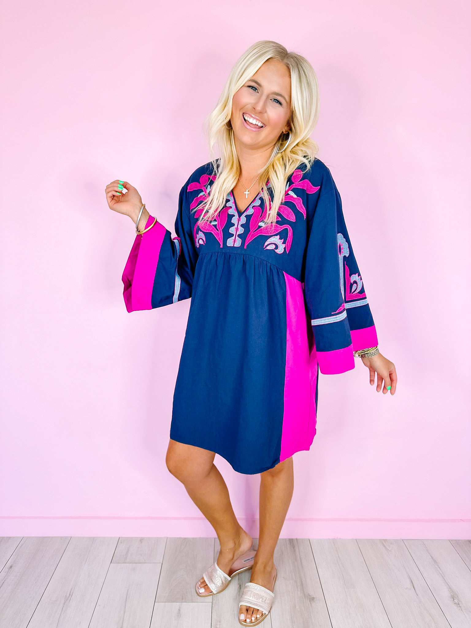 SUCH JOY VINE EMBROIDERED DRESS - NAVY