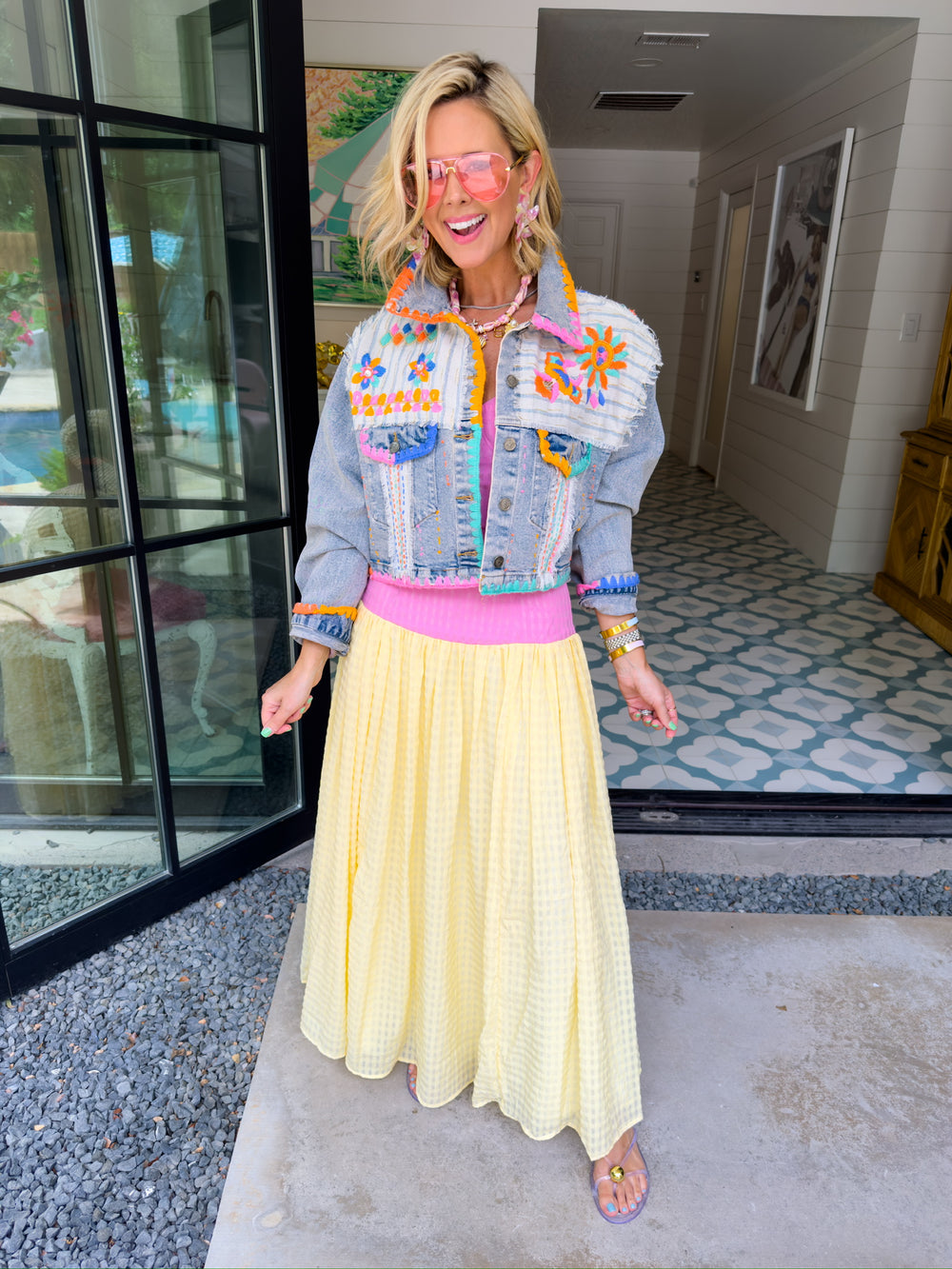 DAHLIA FLORAL EMBROIDERED STITCH TRIM DENIM JACKET