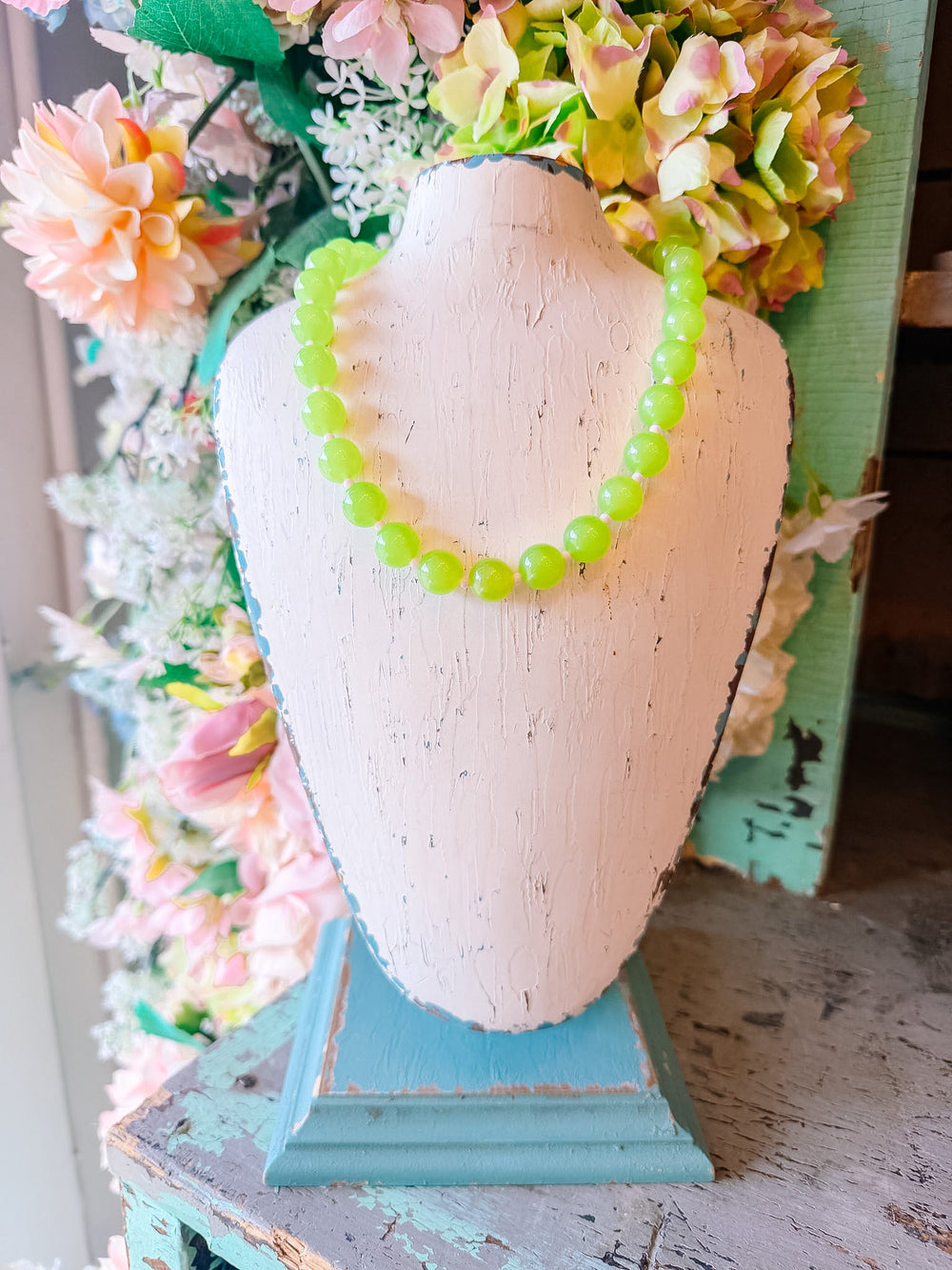 LOVE BIG NECKLACE - GREEN
