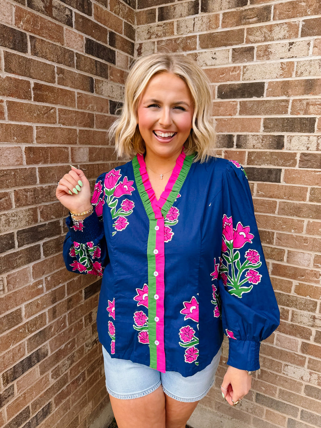 KEEP MOVING FORWARD FLORAL BUTTON UP TOP - NAVY