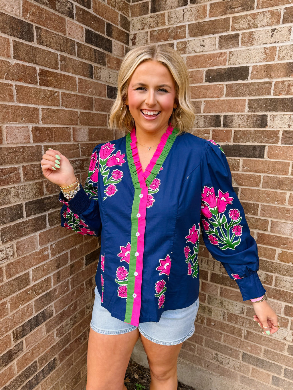 KEEP MOVING FORWARD FLORAL BUTTON UP TOP - NAVY