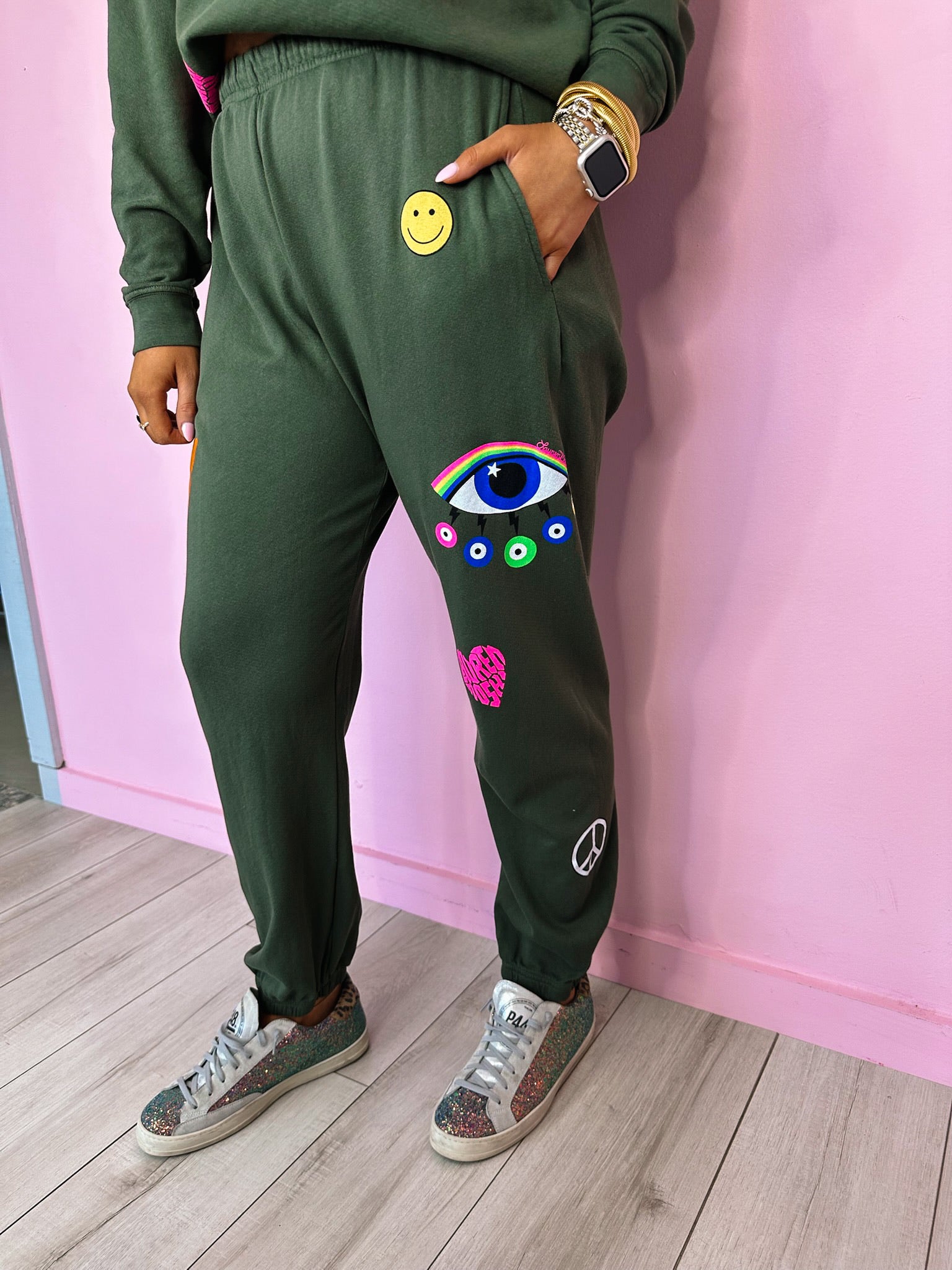 CHANTRIA RAINBOW EVIL EYE SWEATPANTS - GREEN