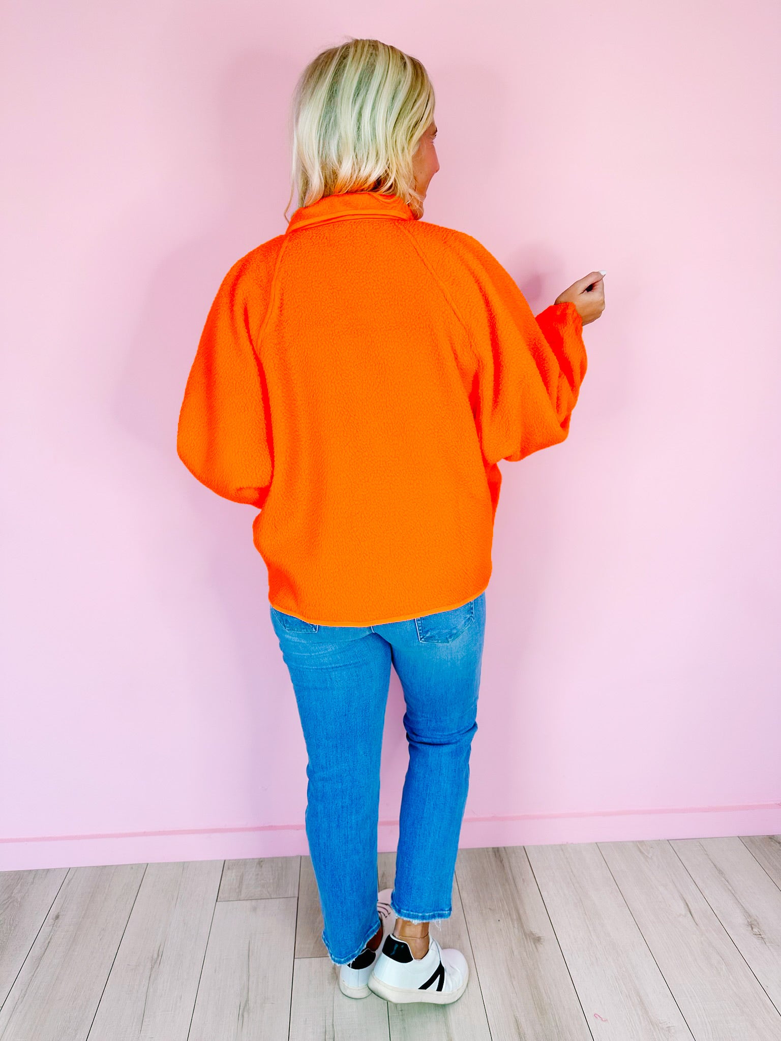 RUN FREE FLEECE JACKET - NEON ORANGE