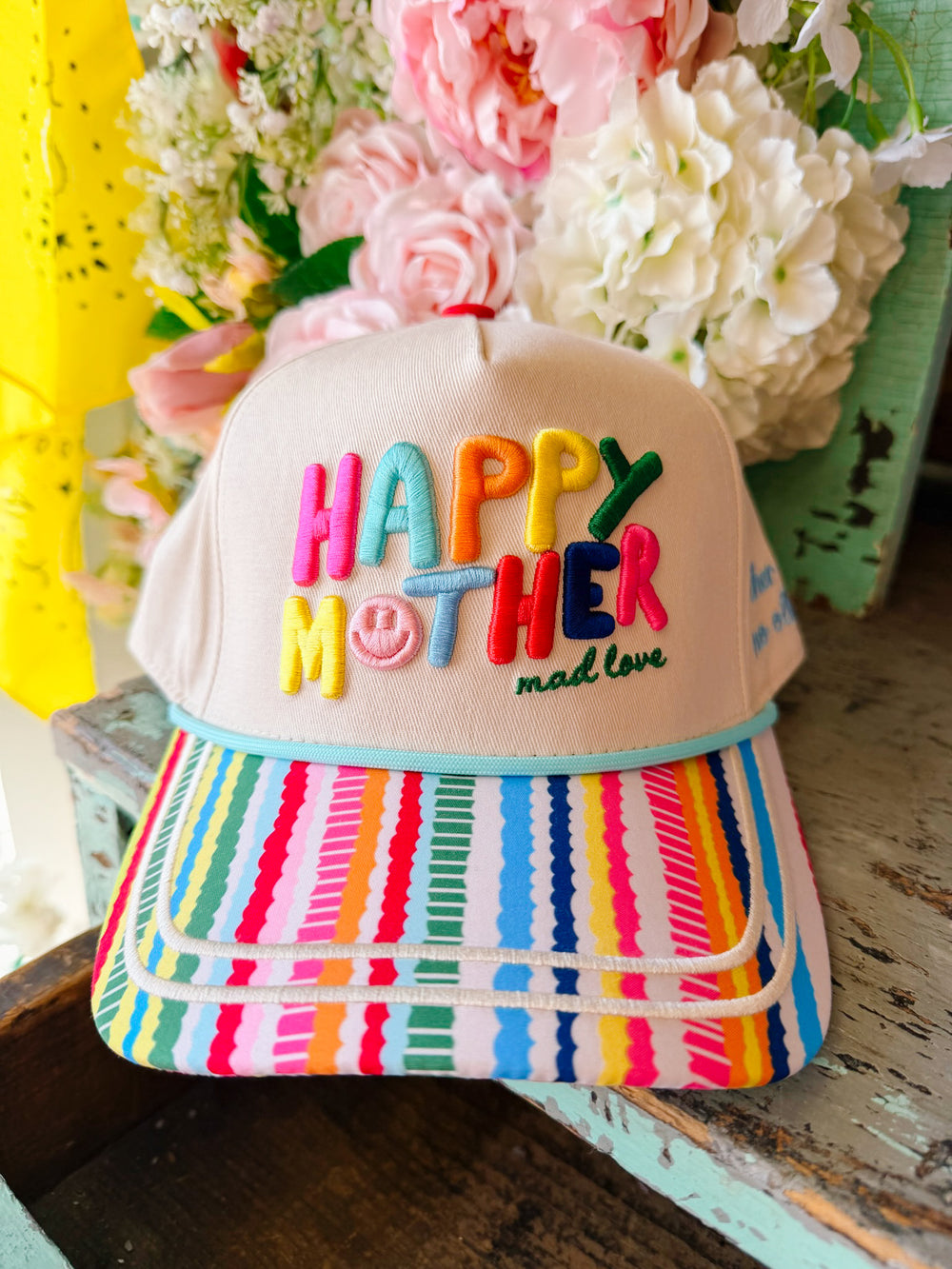 HAPPY MOTHER PATTERN PLAY CANVAS TRUCKER HAT