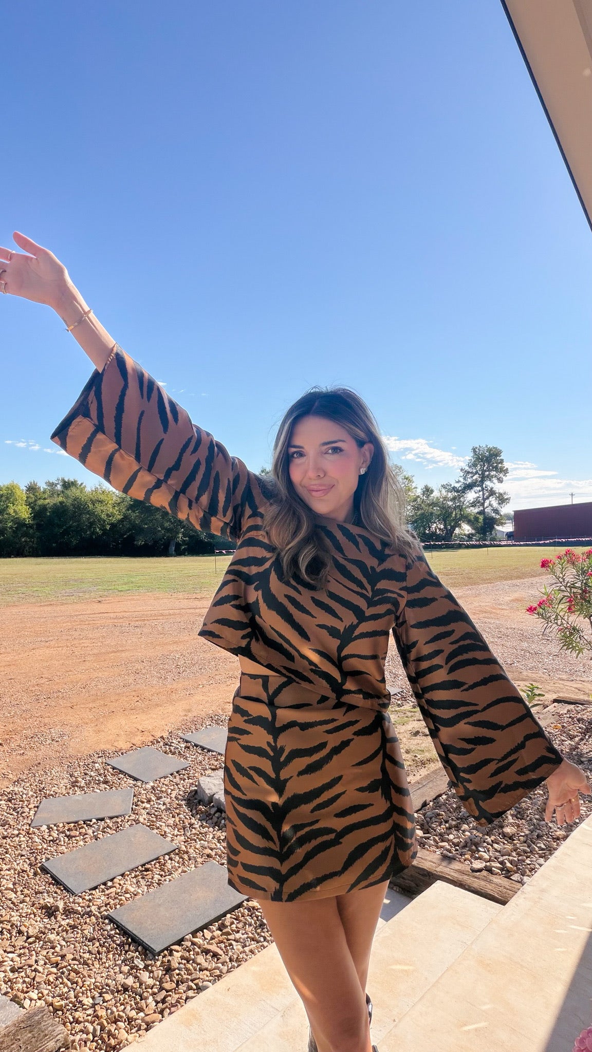 ALL EYES ON ME TIGER SKIRT SET - BROWN/BLACK