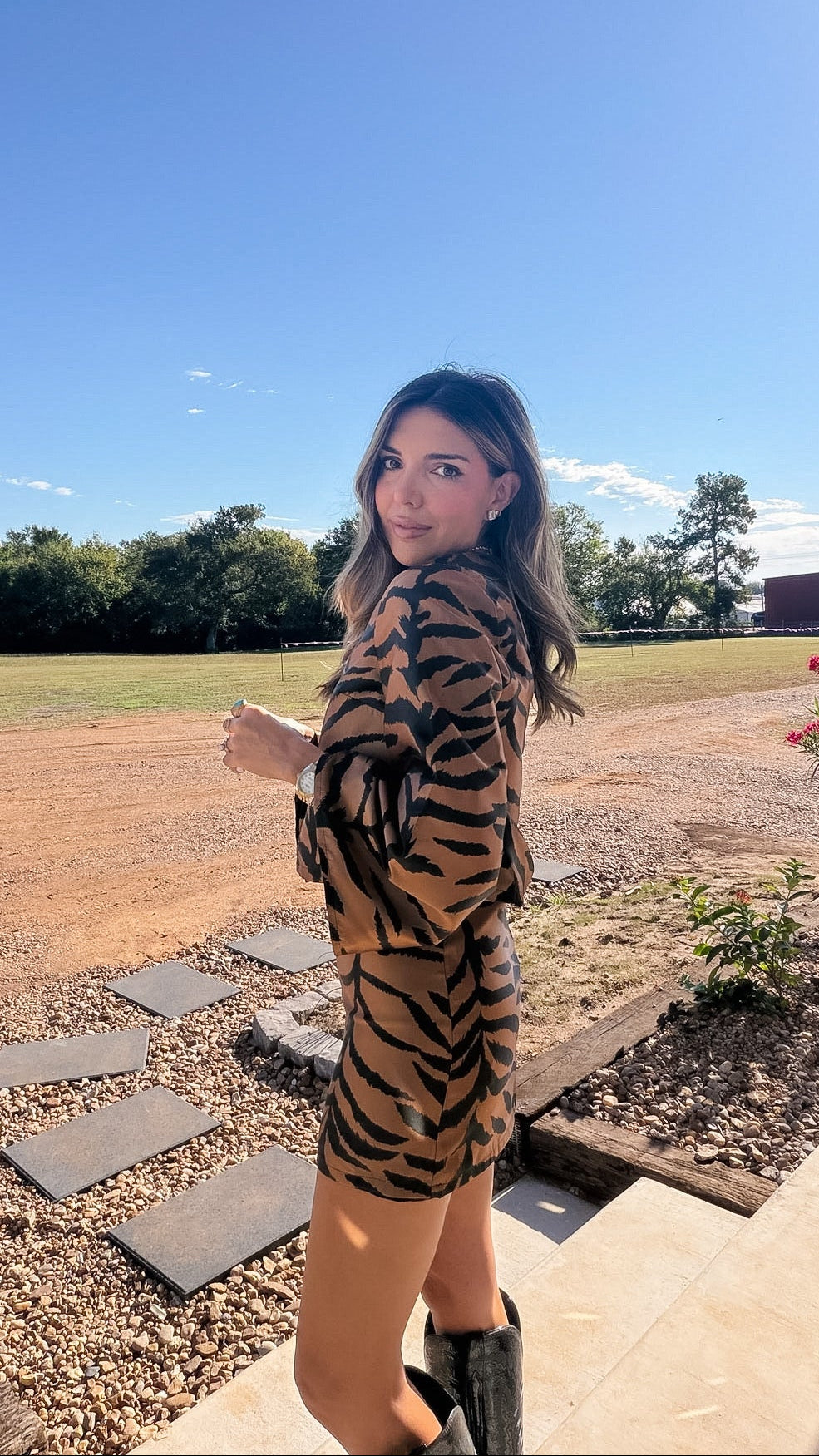 ALL EYES ON ME TIGER SKIRT SET - BROWN/BLACK