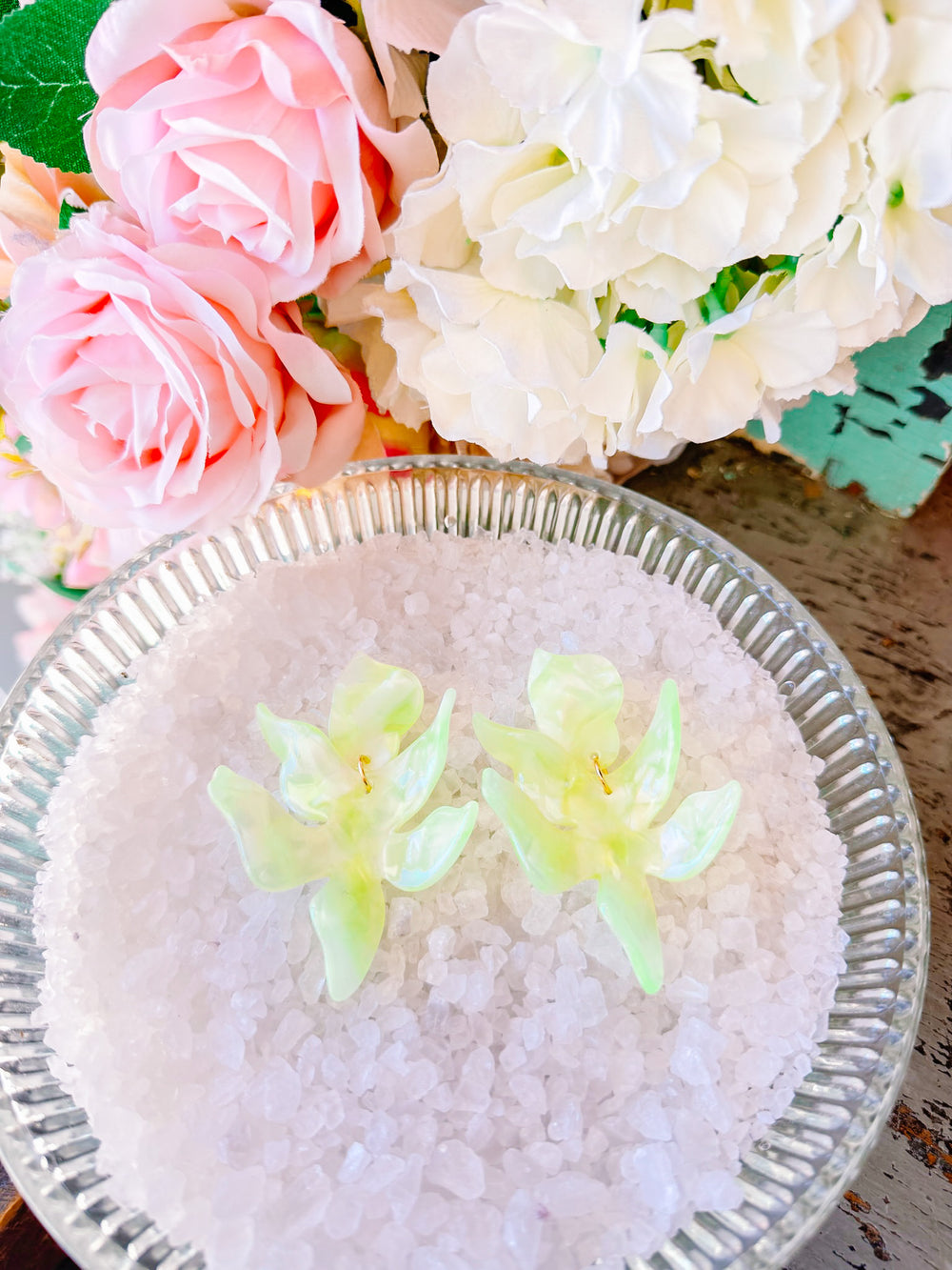 FLORA EARRINGS - HONEY DEW