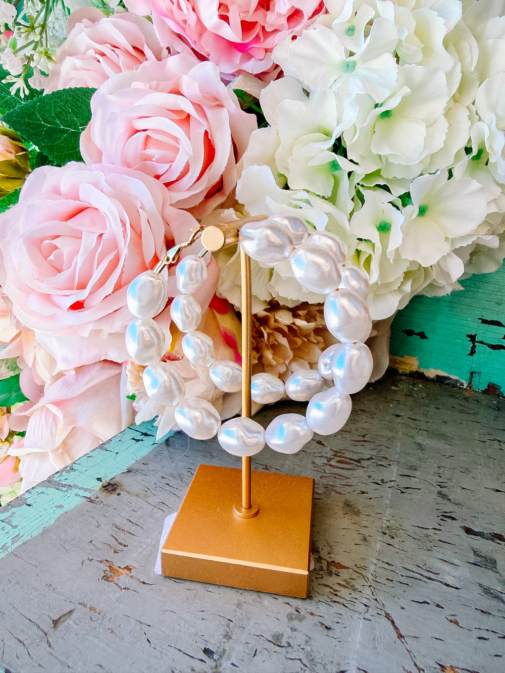 MACY PEARL HOOP EARRING