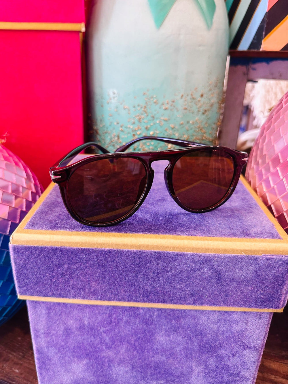 REMI ROUND SUNGLASSES - BROWN