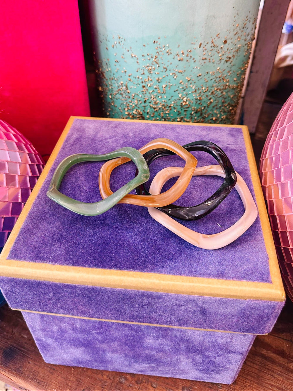 WARMHEARTED WAVY BANGLE SET OF 4