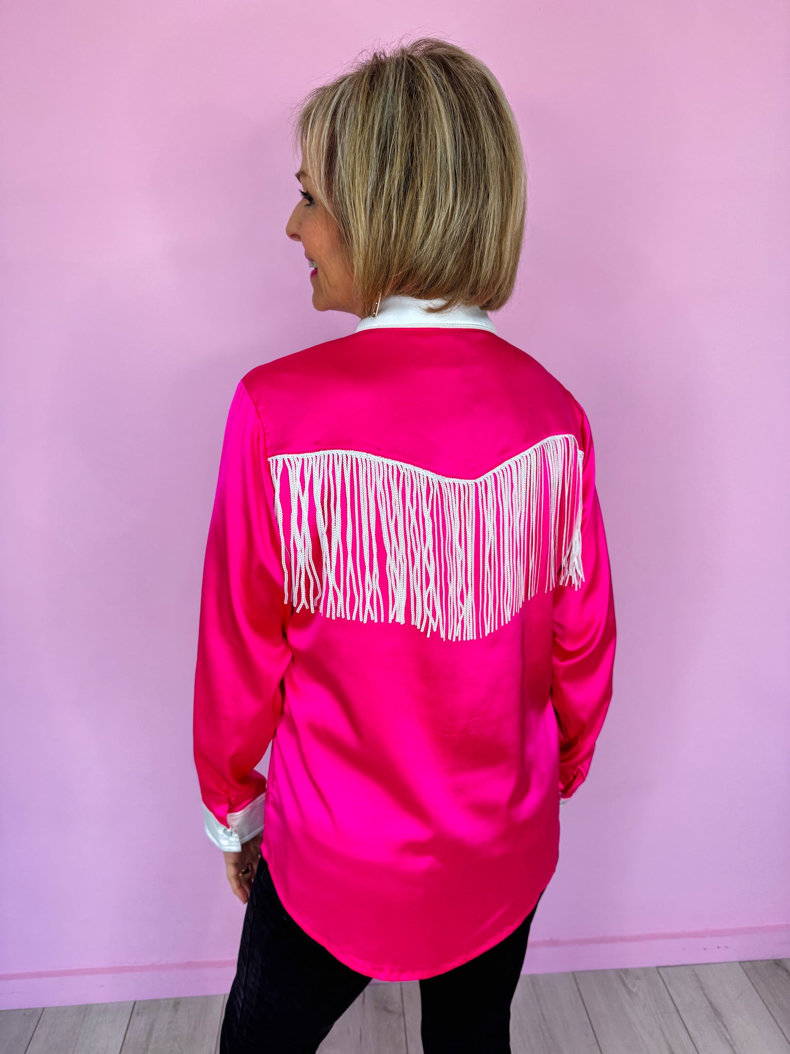 HEY FANCY FRINGE PEARL SNAP TOP - PINK