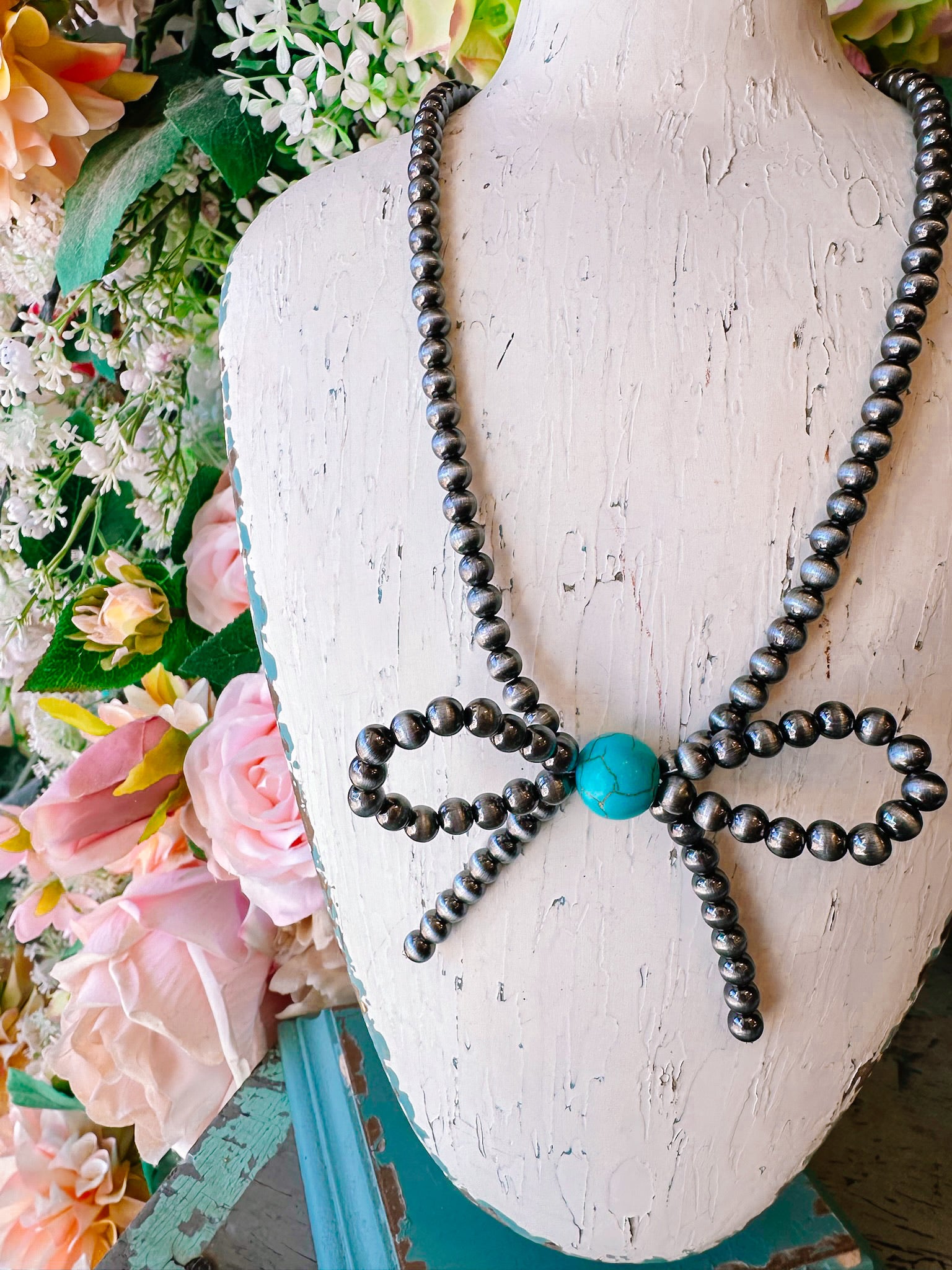 NAVAJO BOW NECKLACE