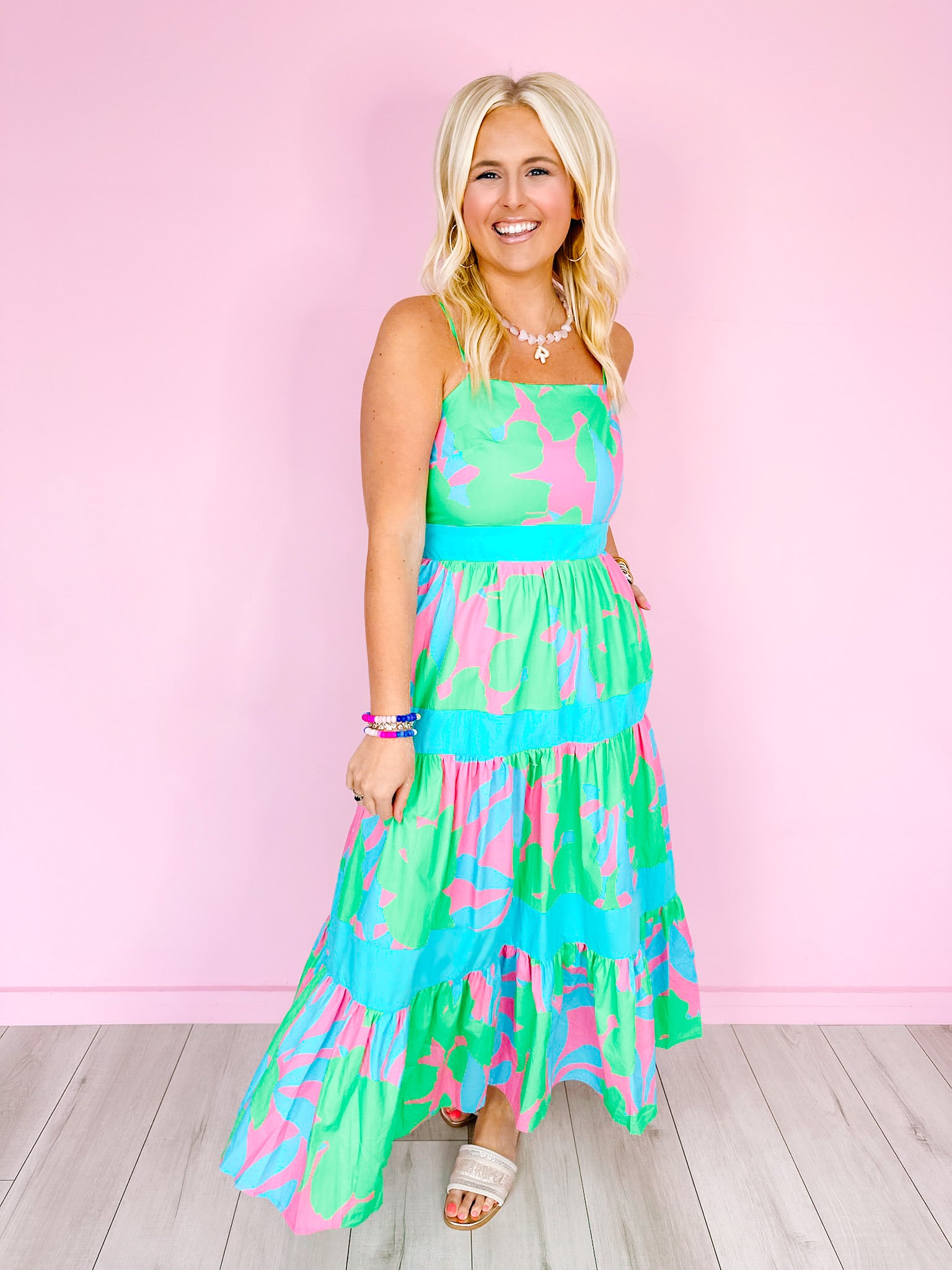 SWAYING LEAVES TIERED MIDI DRESS - PINK/GREEN