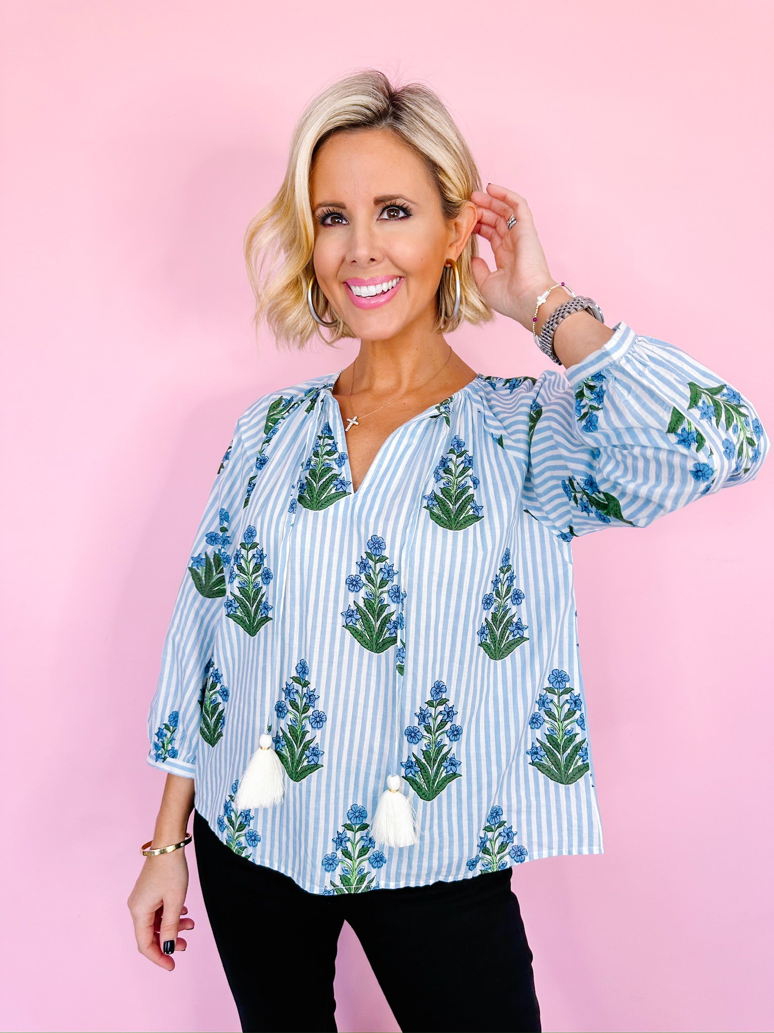 AROUND THE BLOCK FLORAL STRIPE TOP - BLUE