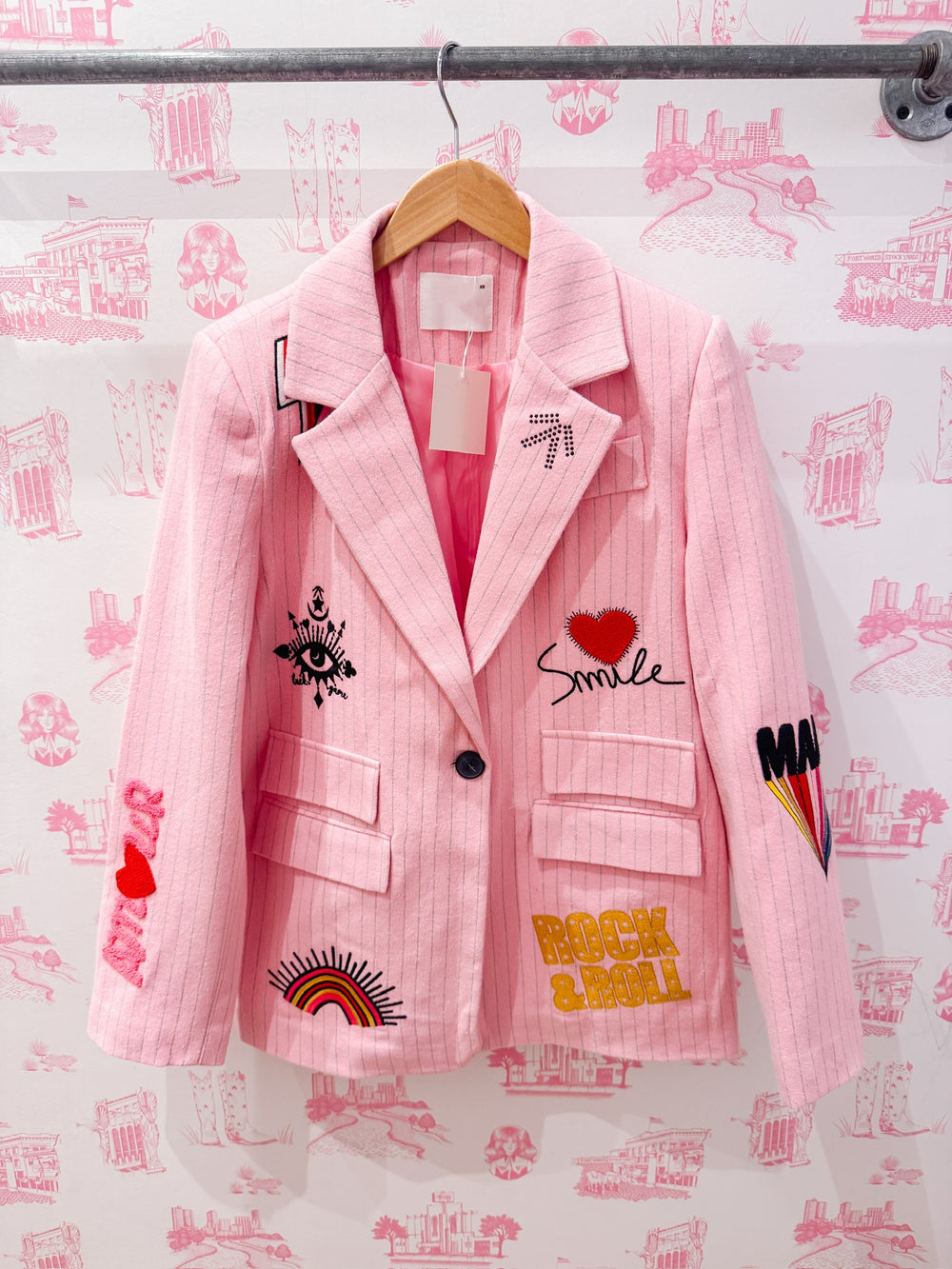 ALAYNA AMOUR PINSTRIPE BLAZER - PINK