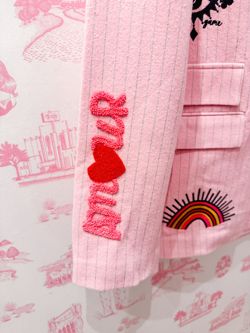 ALAYNA AMOUR PINSTRIPE BLAZER - PINK