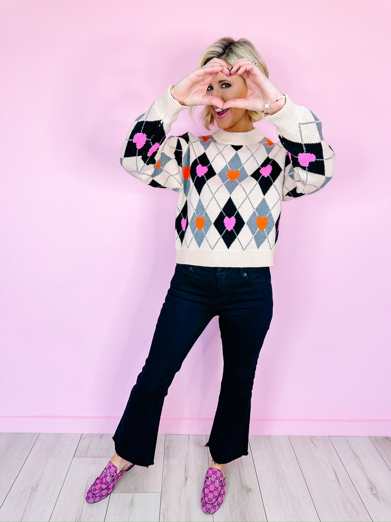 GOOD HEART ARGYLE SWEATER - CREAM