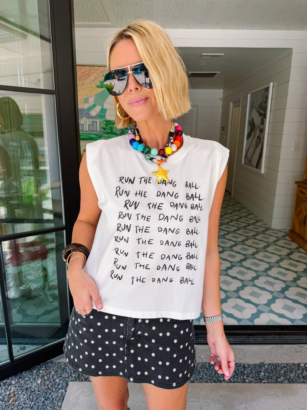 RUNNING THE BALL MUSCLE TEE - IVORY