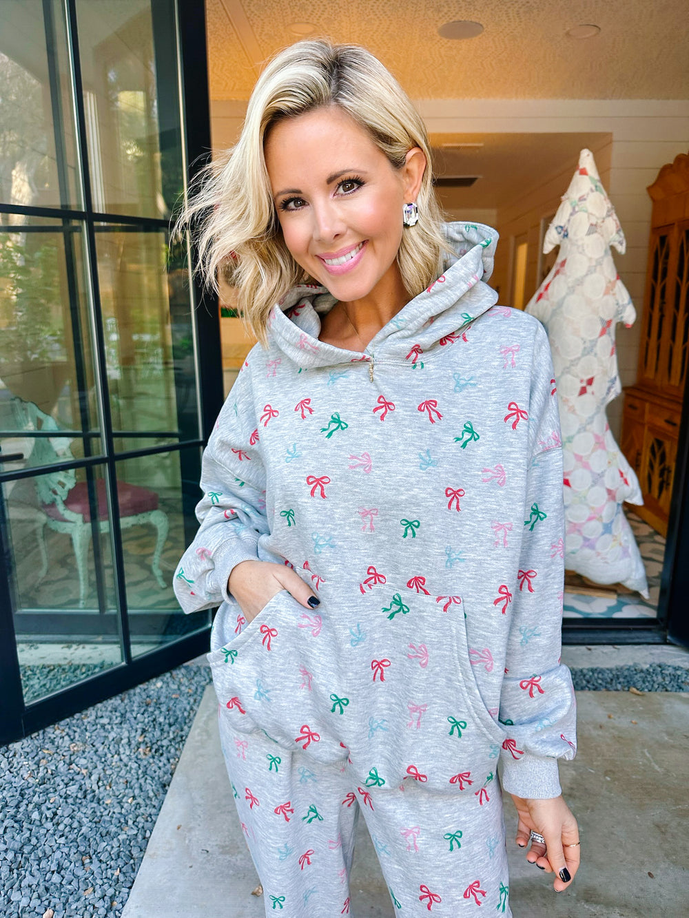 BOW MY GOSH SWEATPANT SET - GREY