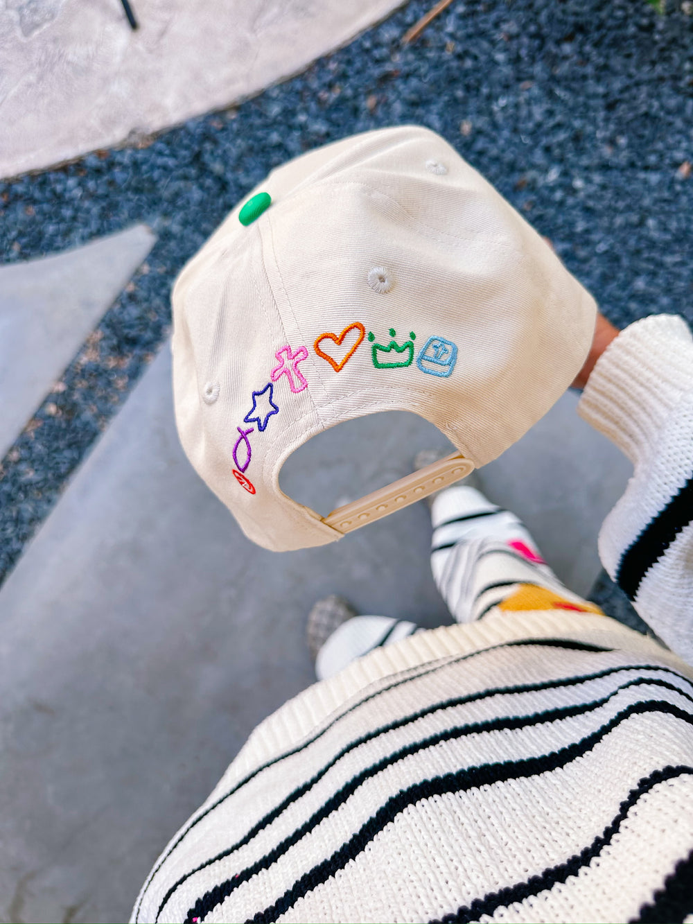 PRAY BIG PATTERN PLAY CANVAS TRUCKER HAT