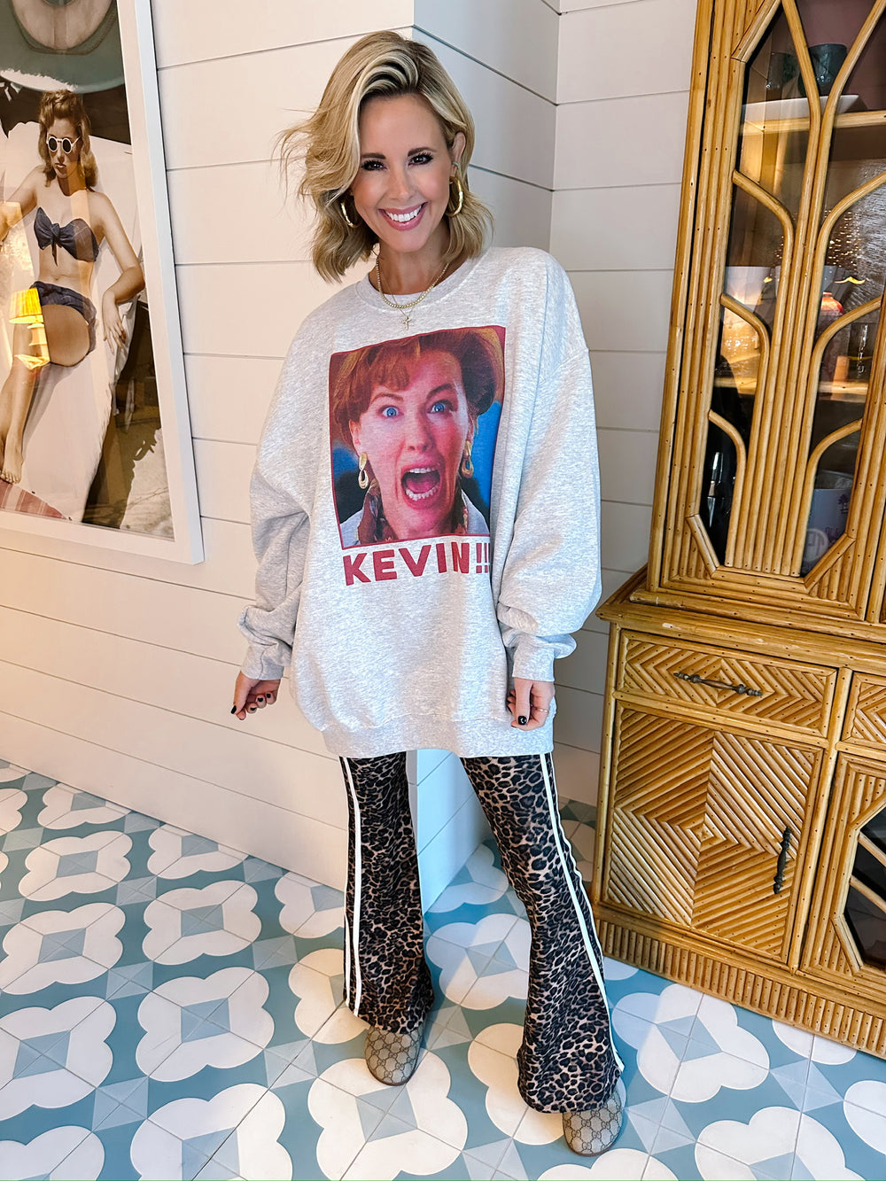 KEVIN! SWEATSHIRT - WHITE