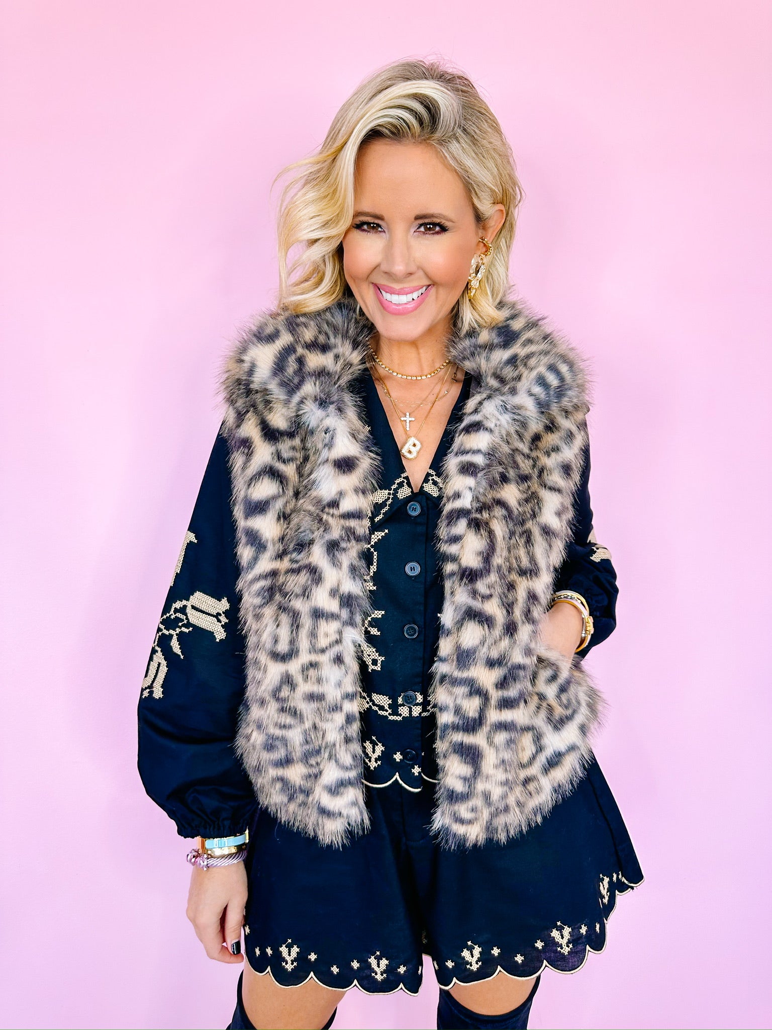 ON THE PROWL LEOPARD FUR VEST - BROWN