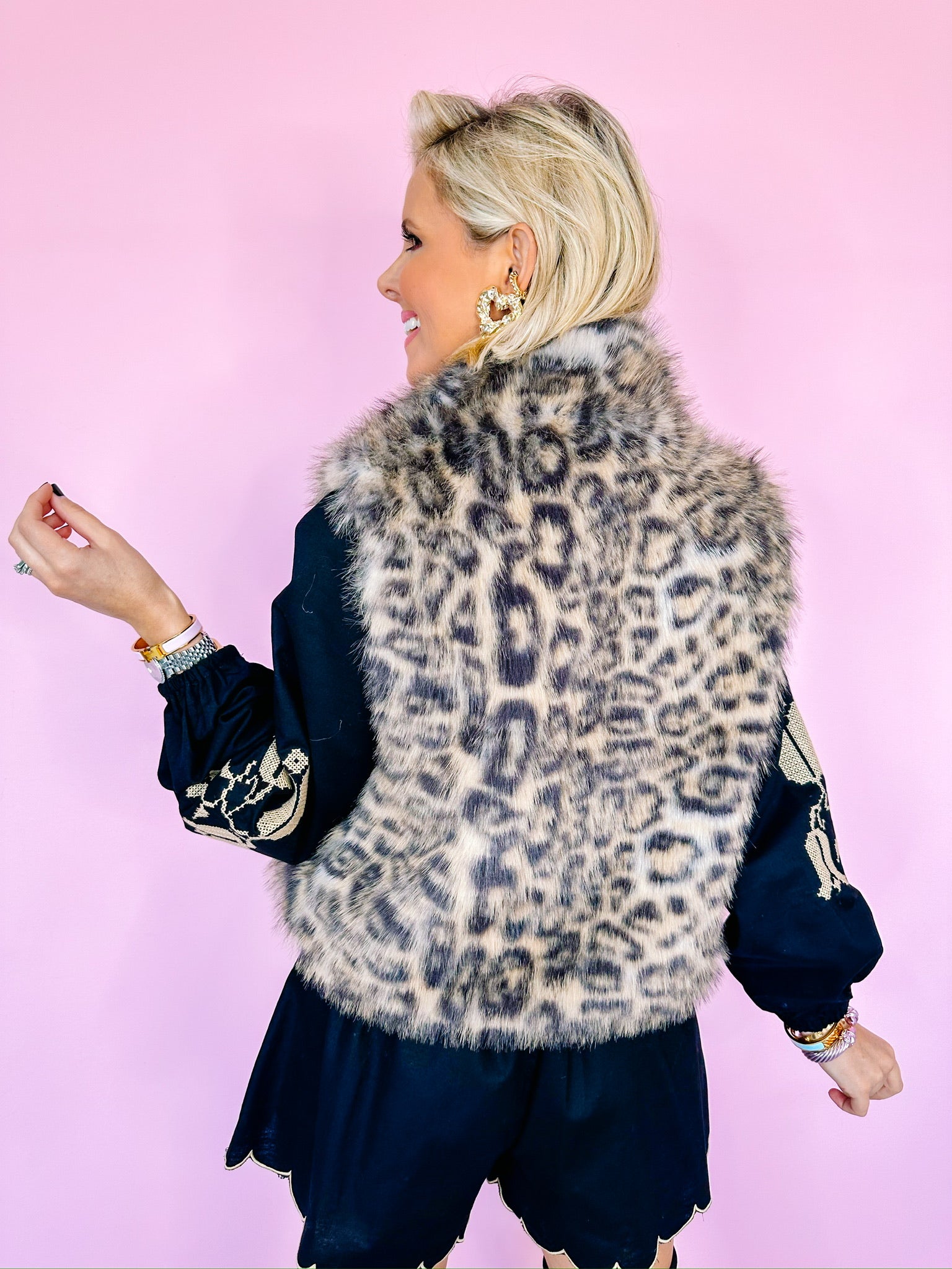 ON THE PROWL LEOPARD FUR VEST - BROWN