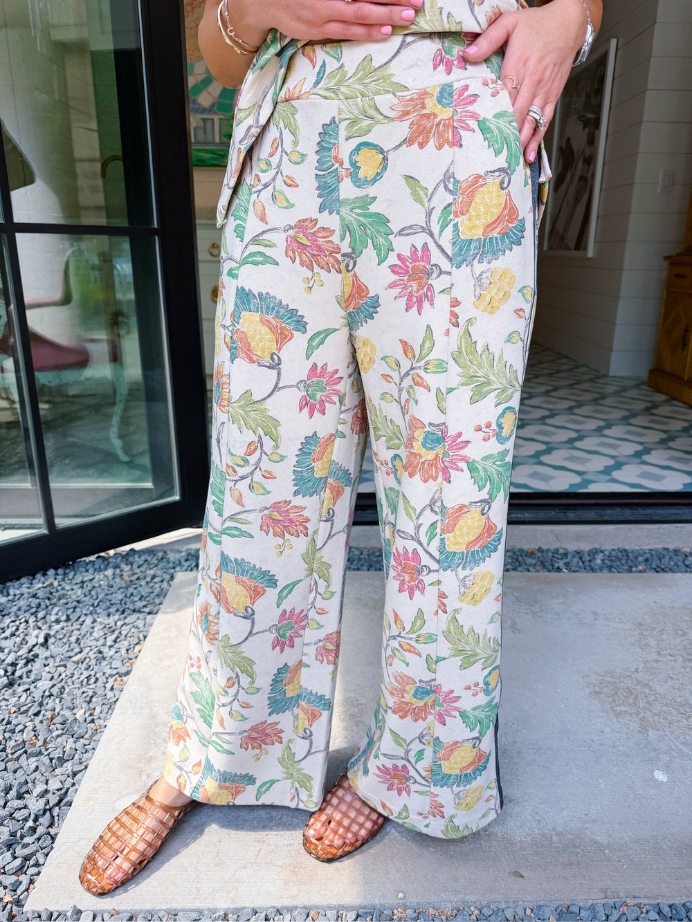 NEVER MISS A MOMENT FLORAL STRIPE TRIM PANT SET - CREAM