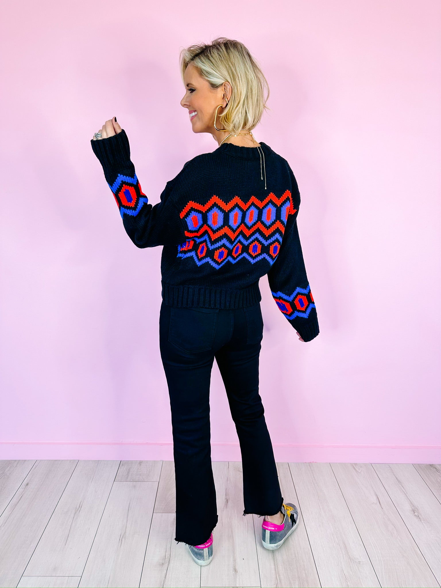 ARENDELLE GEOMETRIC SWEATER - BLACK