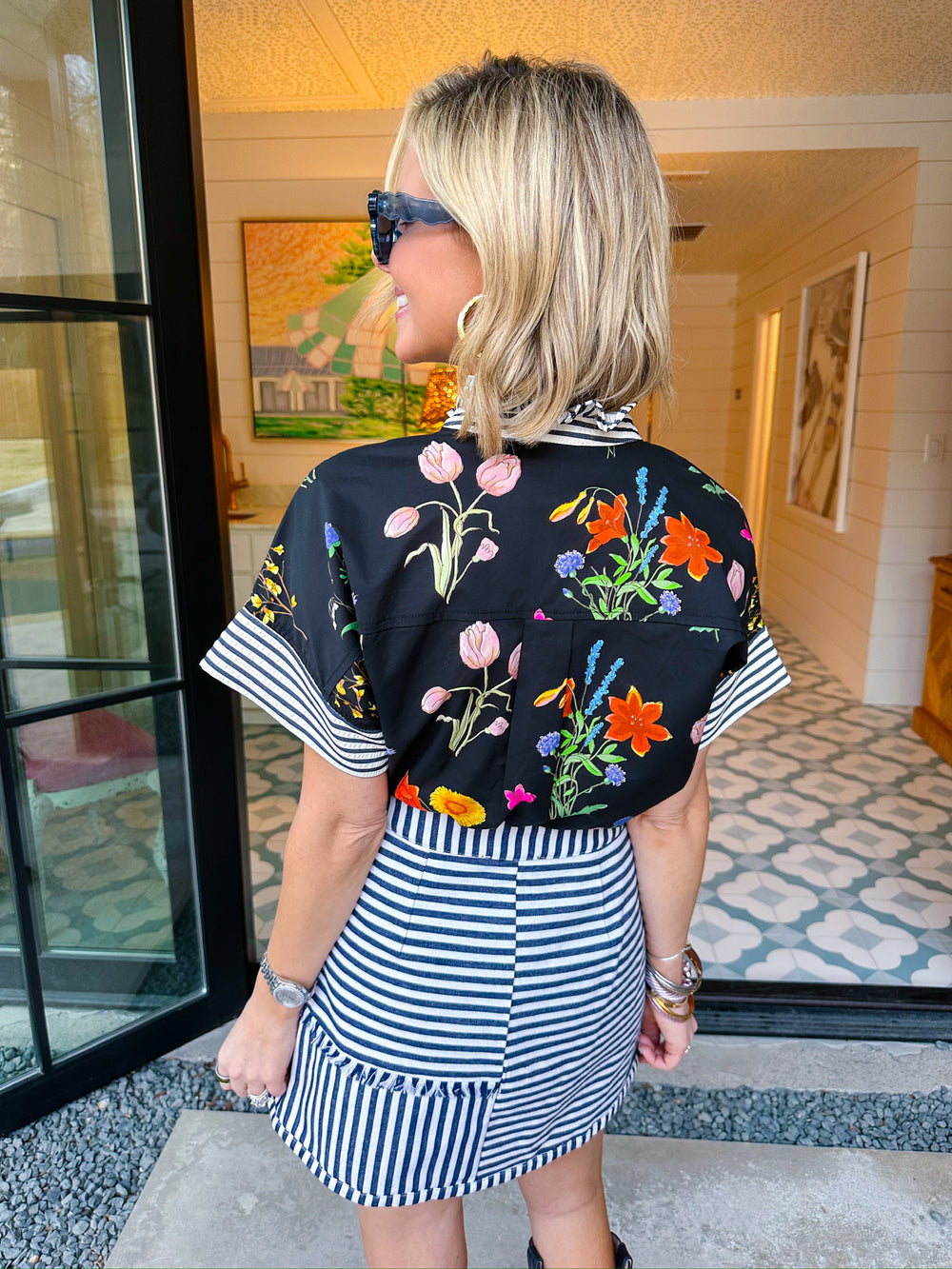 EVENING GARDEN FLORAL TOP - BLACK